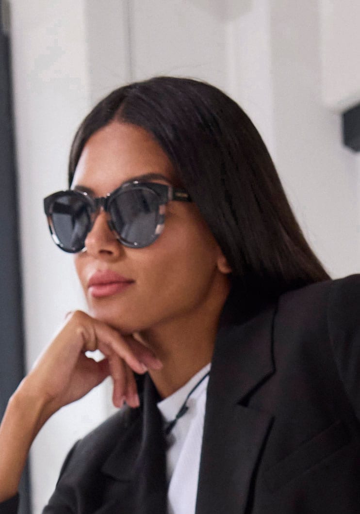 LASCANA Sonnenbrille Dunkle Sonnenbrille mit UV-Schutz, Damenbrille