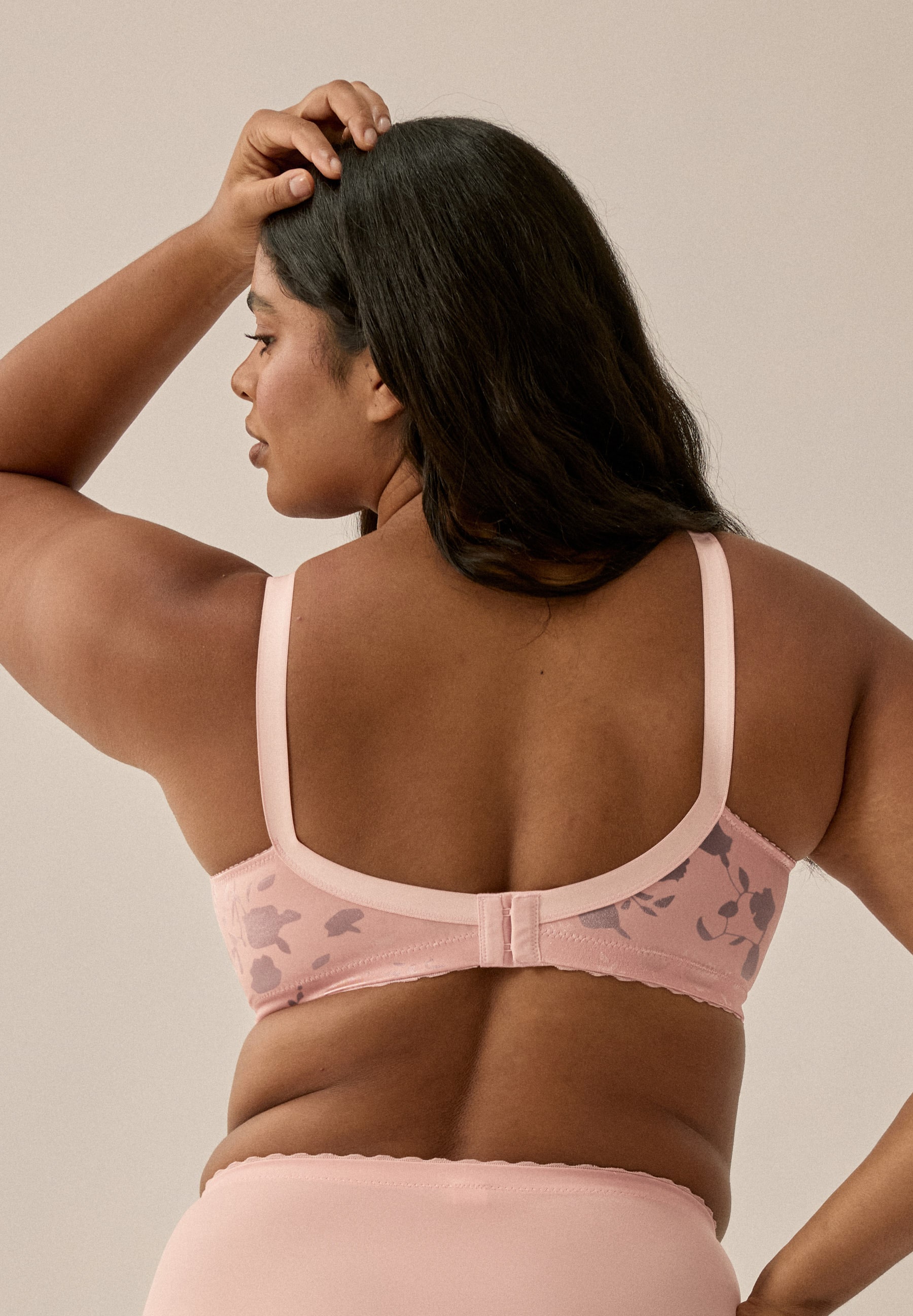 Naturana Soutien-gorge minimisant »Minimizer« 1 Shaping-Effekt, breite Träger, feminin, bügellos, Satin, Blumenmuster