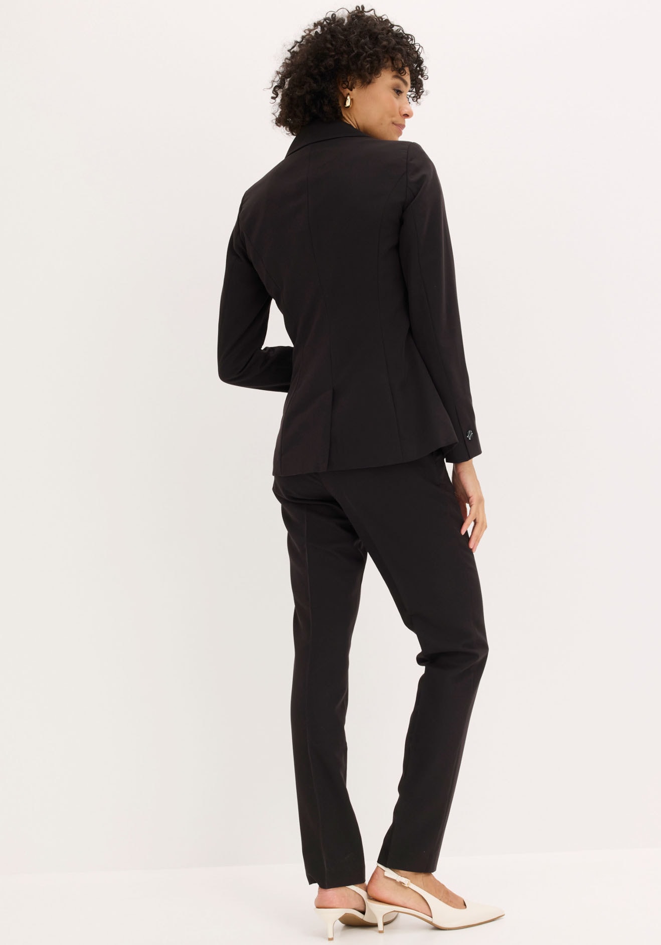 bonprix Tailleur pantalon »Hosenanzug 2-tlg« Ensemble, 2er, 2 tlg. coupe régulière Regular Fit, mit Elasthan-Anteil, verschiedene Konfektionsgrössen
