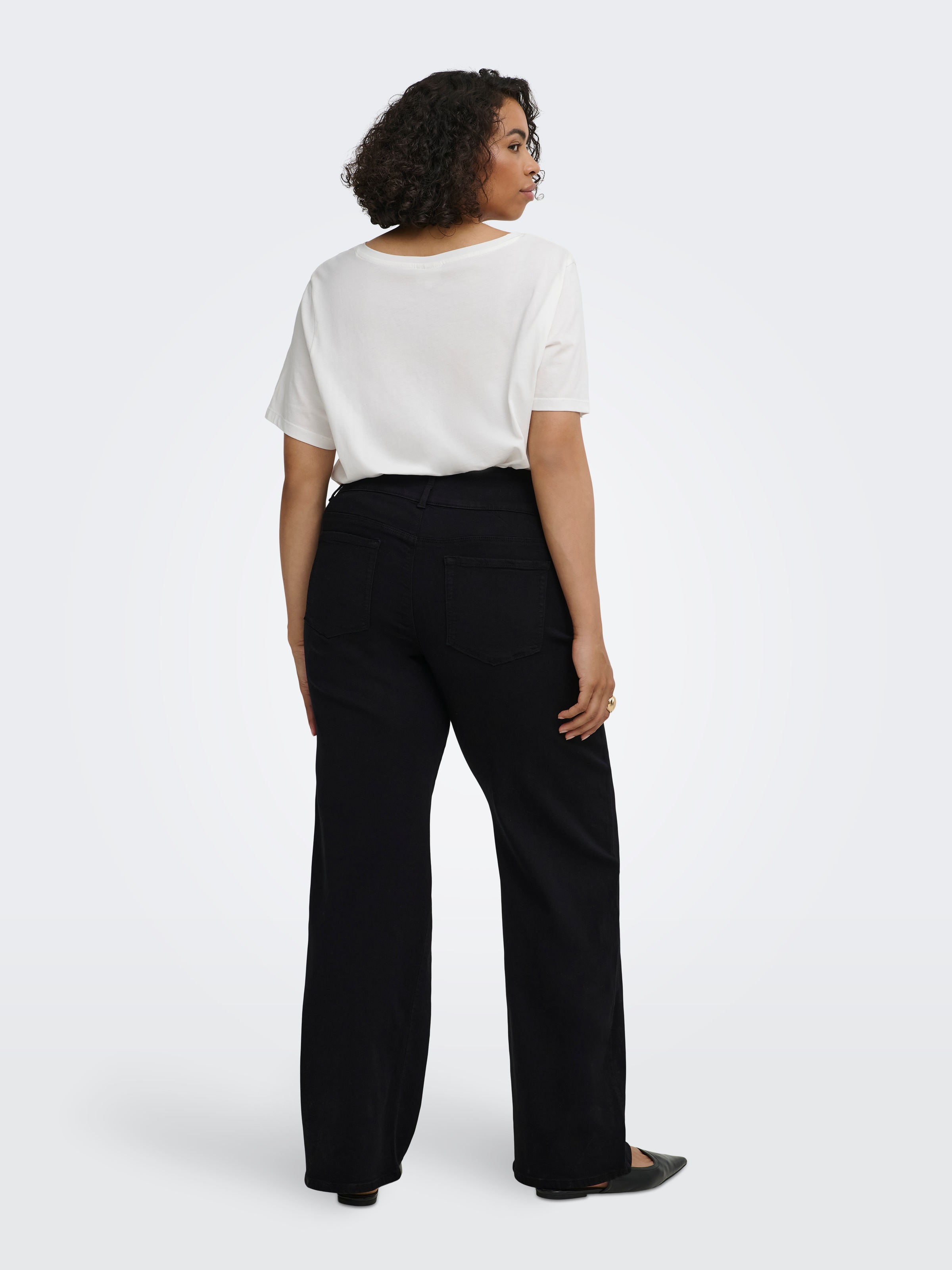 ONLY CARMAKOMA Jeans taille haute »CARANNA HW WIDE BLACK DNM NOOS« mélange de viscose, taille haute