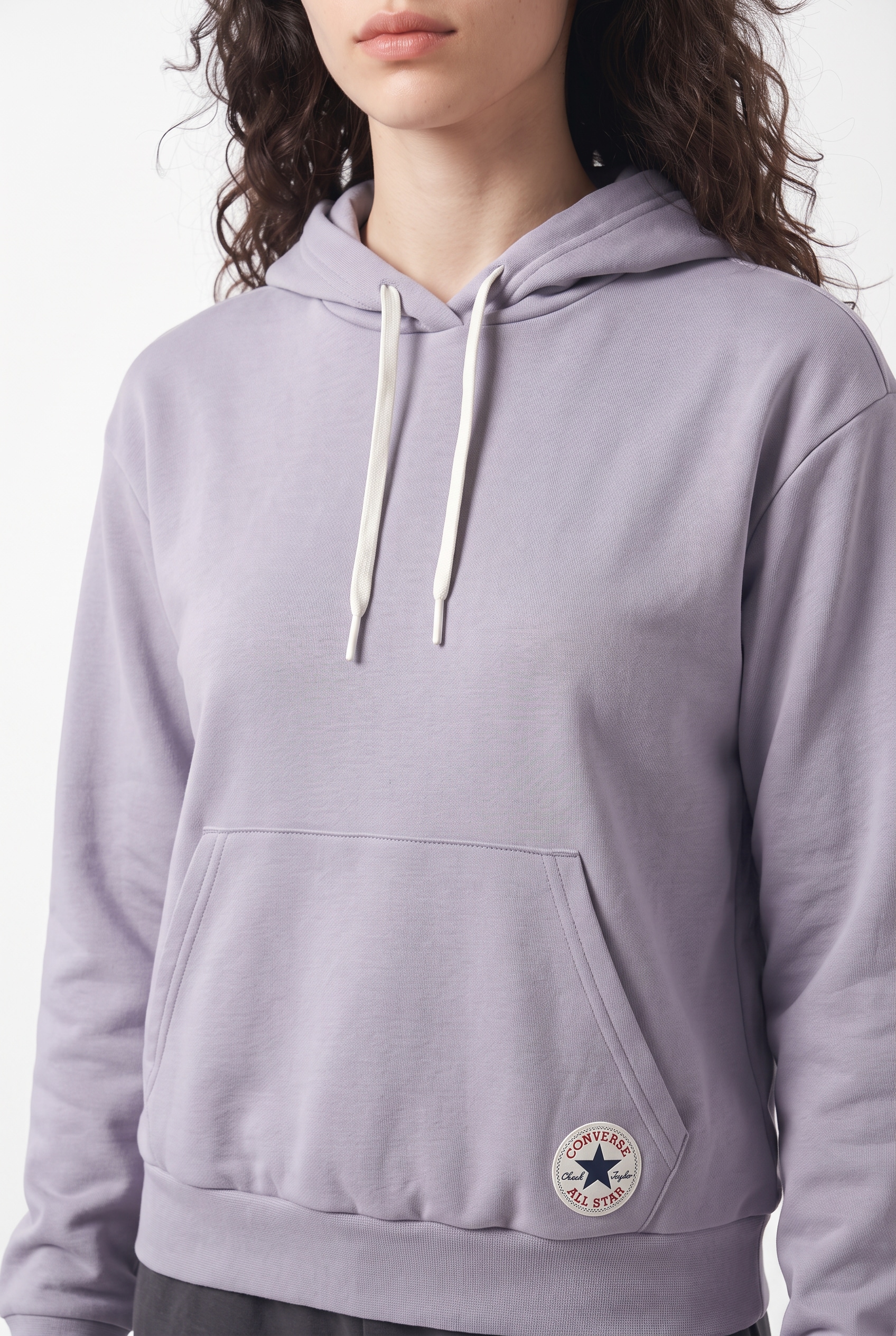 Converse Kapuzensweatshirt »CHUCK PATCH HOODIE«, mit Rundhalsausschnitt, Langarm, aus Baumwolle und Polyester
