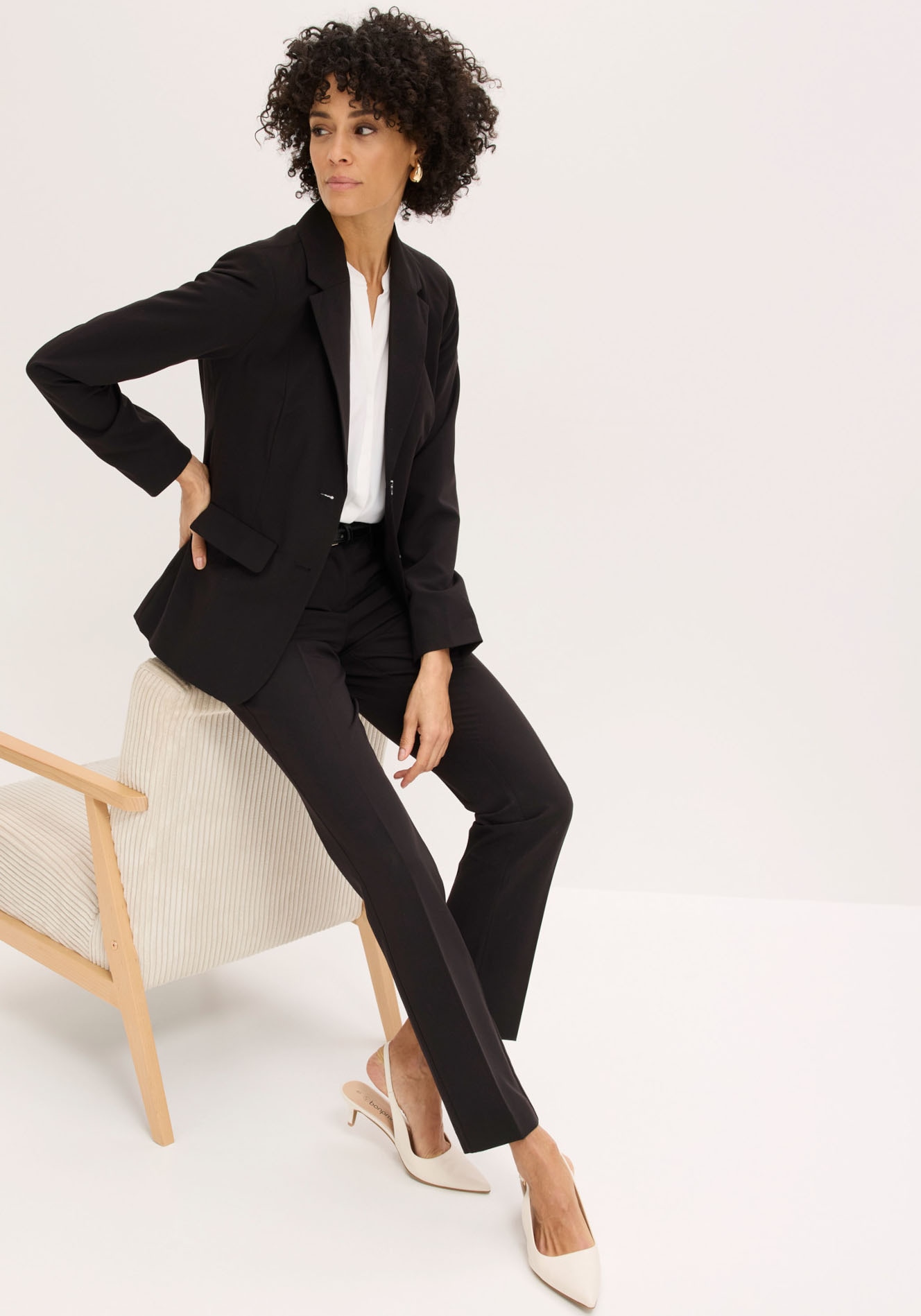 bonprix Tailleur pantalon »Hosenanzug 2-tlg« Ensemble, 2er, 2 tlg. coupe régulière Regular Fit, mit Elasthan-Anteil, verschiedene Konfektionsgrössen
