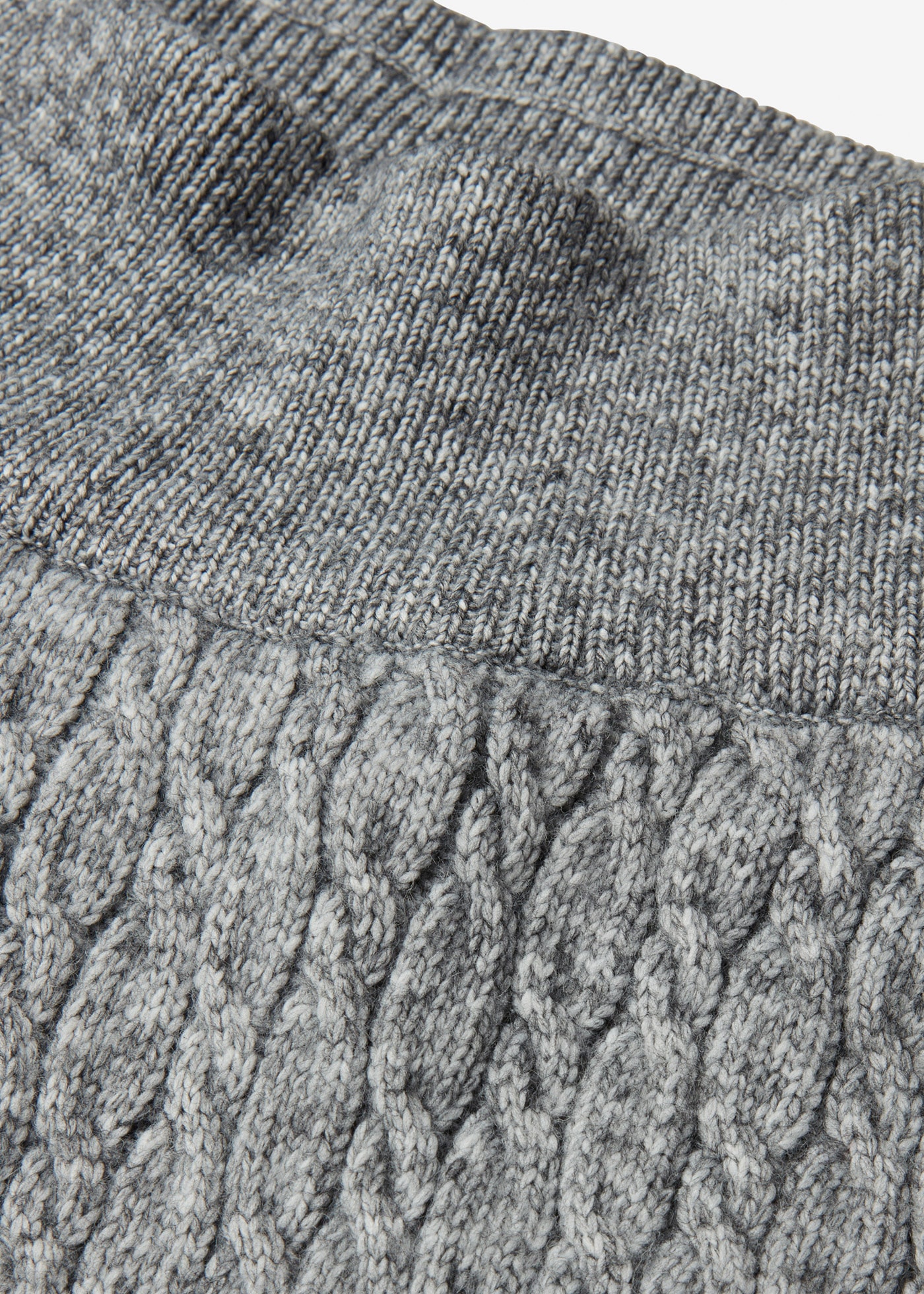 bonprix Pantalon en tissu »Strickhose mit Zopfmuster«  aus Polyester und Wolle, Loose Fit, weite Beinform, mit Zopfmuster