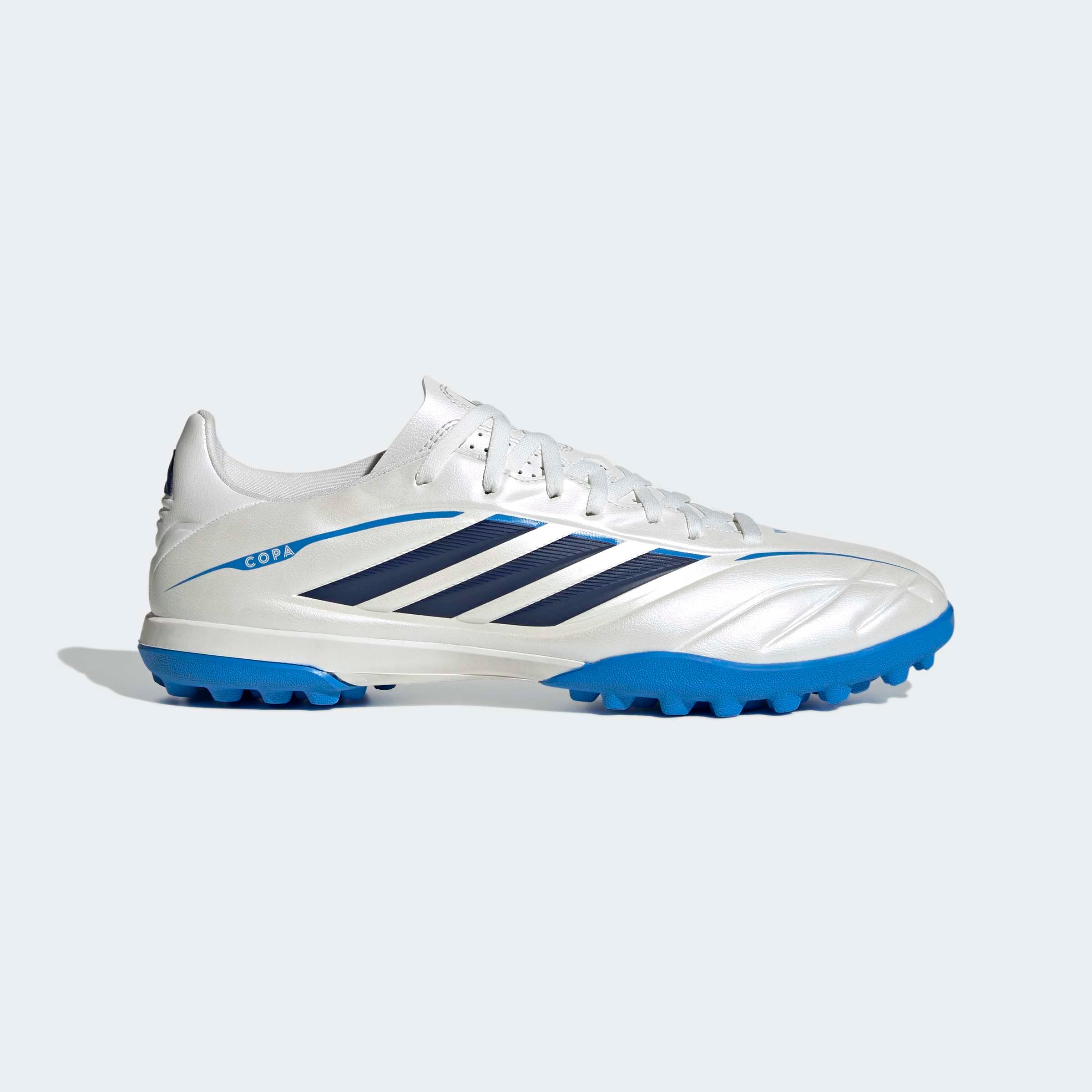 adidas Performance Chaussure de football »COPA PURE IV CLUB , HYBRIDRASEN«  pour terrains synthétiques durs
