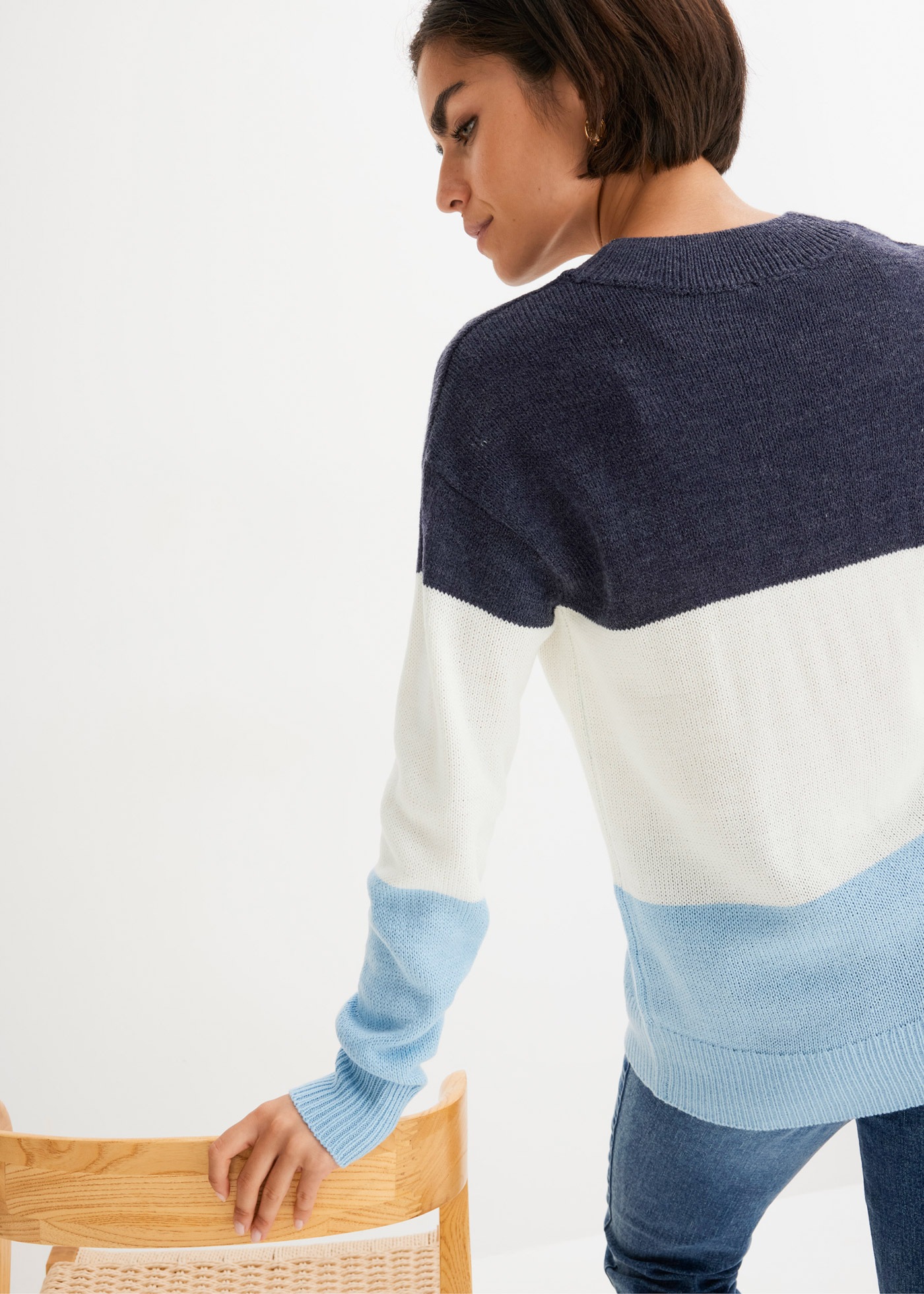 bonprix Pull en tricot »Pullover« aus Polyacryl, mit V-Ausschnitt, bequeme Passform
