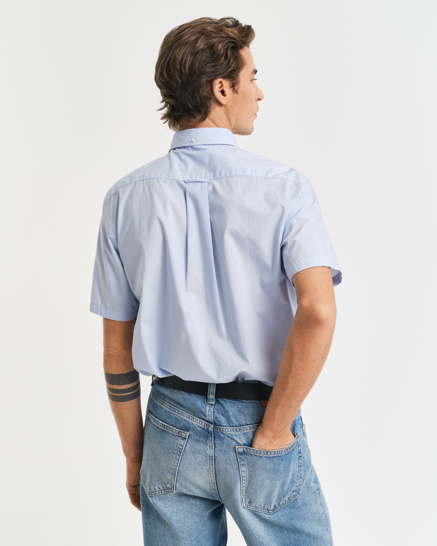 Gant Kurzarmhemd »Regular Fit Popeline Hemd leicht strapazierfähig pflegeleicht« mit einer kleinen Logostickerei auf der Brusttasche