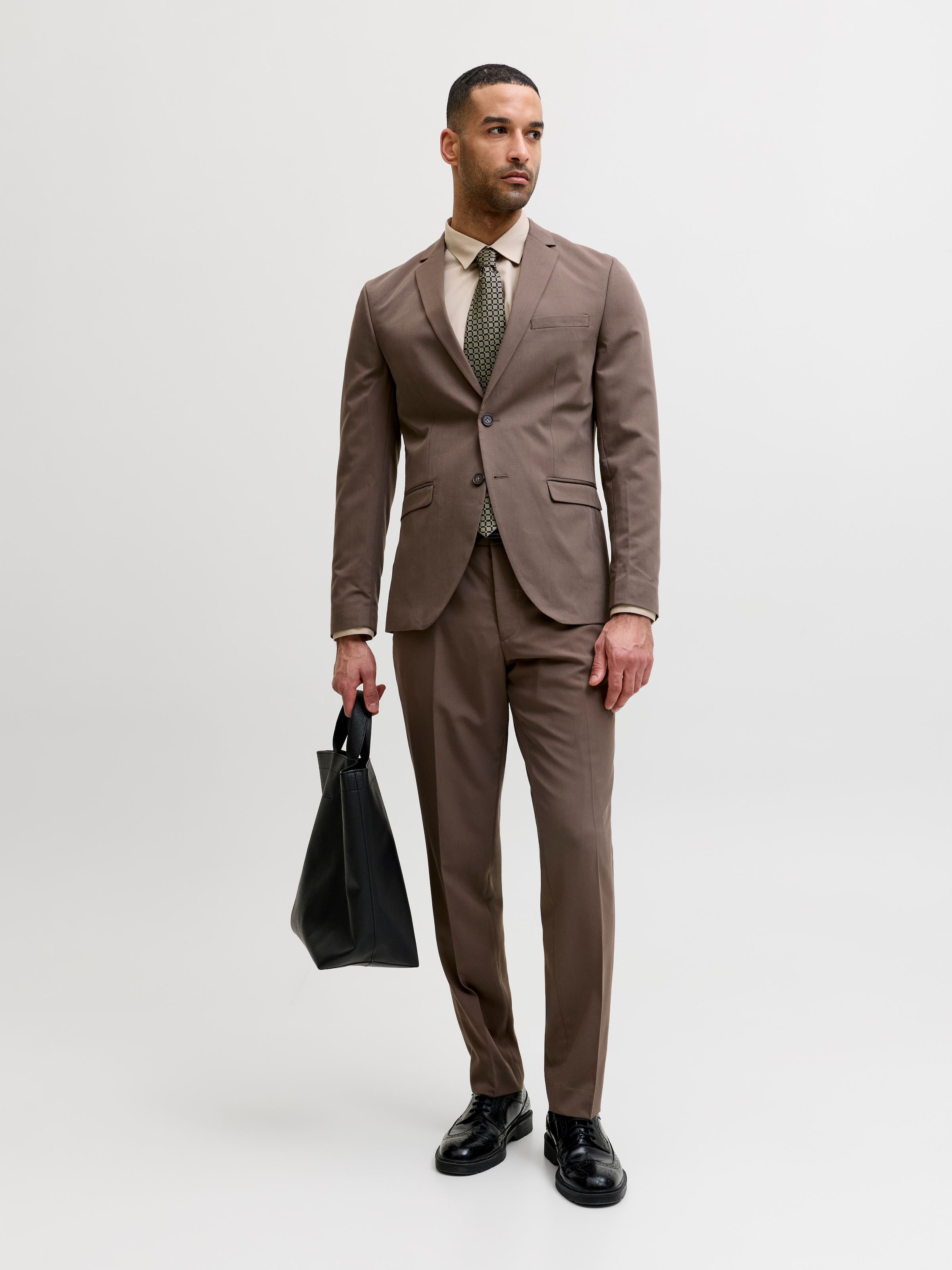 Jack & Jones Anzug »JPRFRANCO  Extra schmal, pflegeleicht, stilvoll mit fallendem Revers« slim fit Materialmix aus Polyester, Viskose und Elasthan
