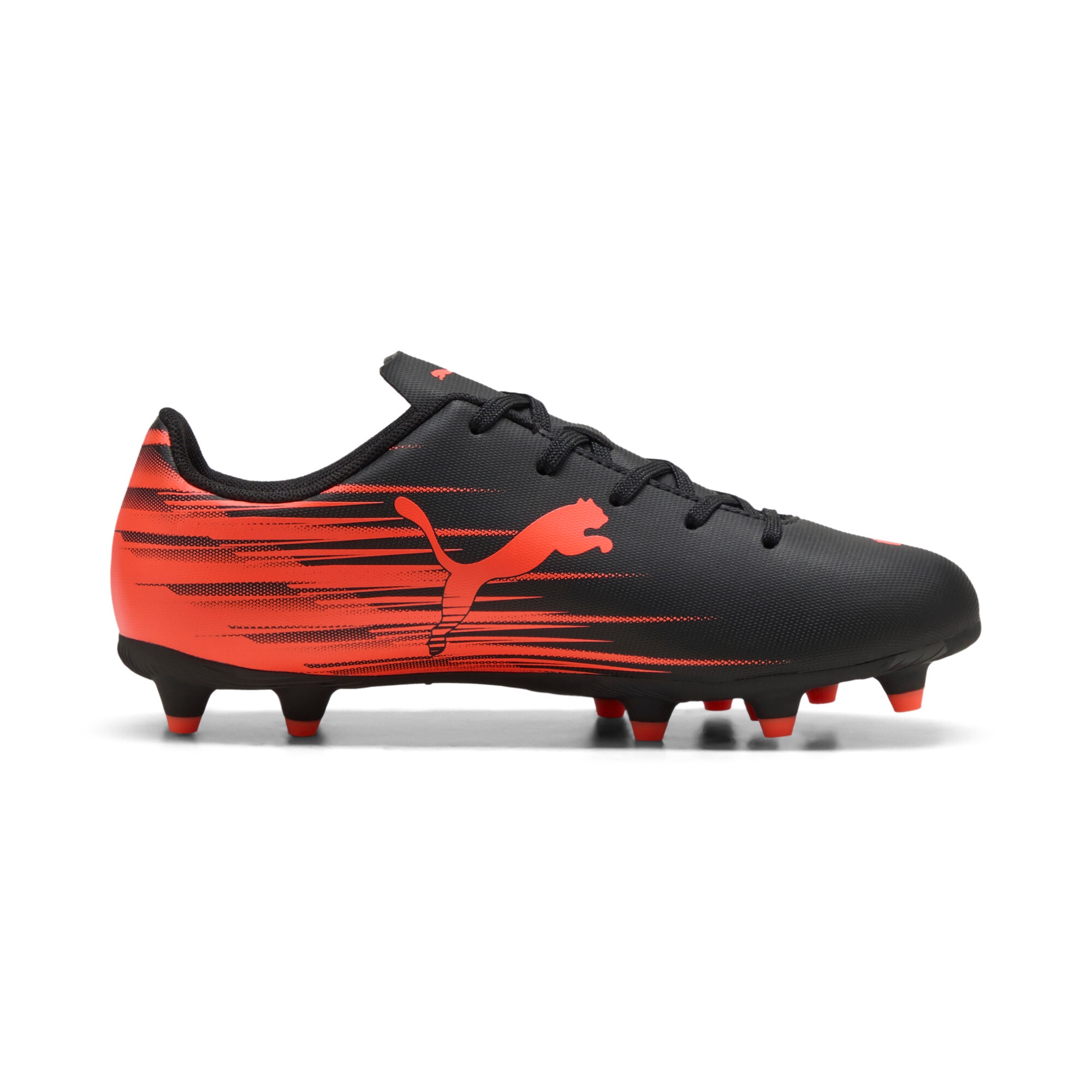 PUMA Chaussure de football »ATTACANTO II FGAG JR«  avec crampons pour terrains en gazon et gazon synthétique, avec lacets