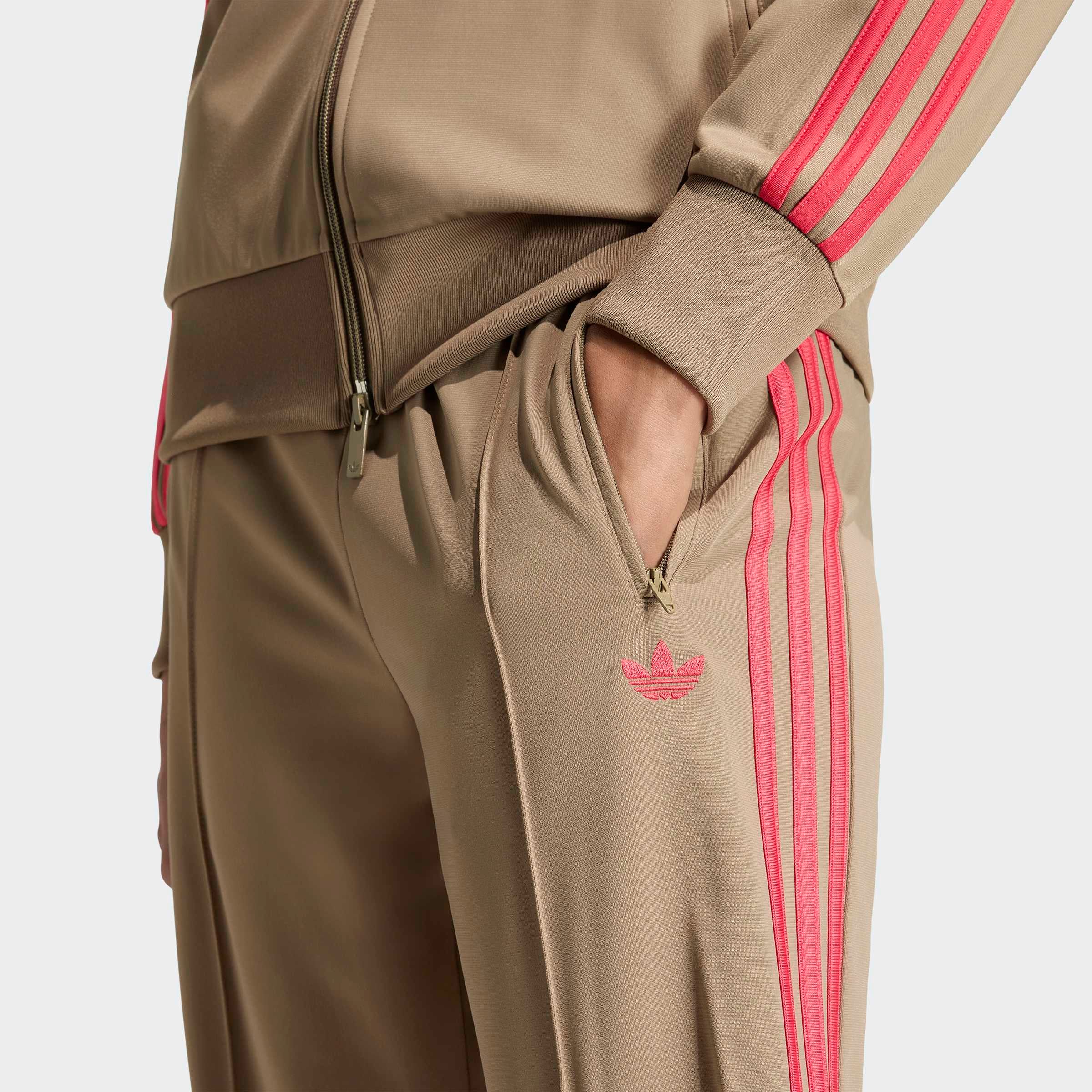 adidas Originals Pantalon de sport »FIREBIRD LOOSE«  pantalon de sport Firebird Loose, coupe décontractée