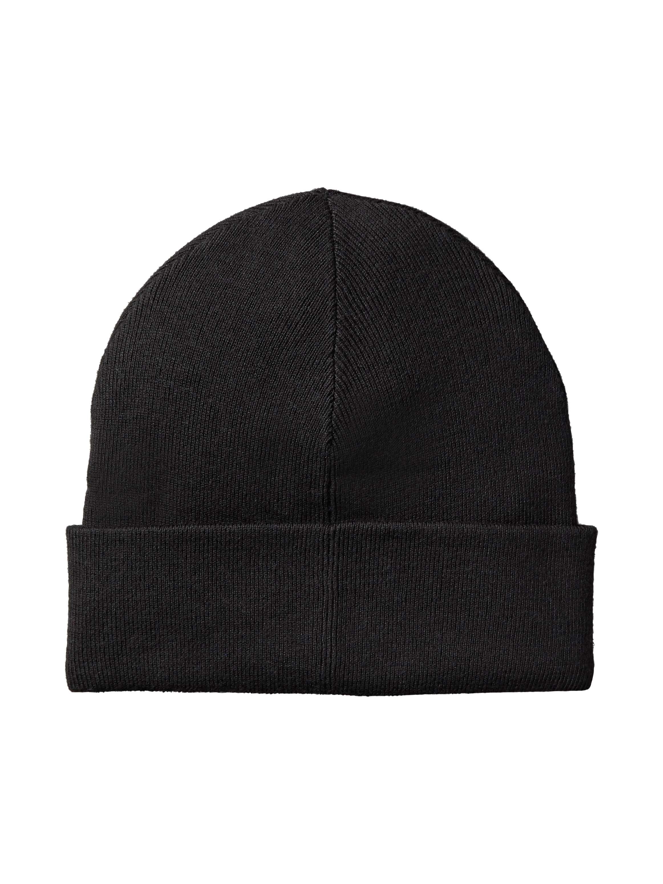 Calvin Klein Bonnet tricoté »CK FINE RIB BEANIE« avec logo de marque