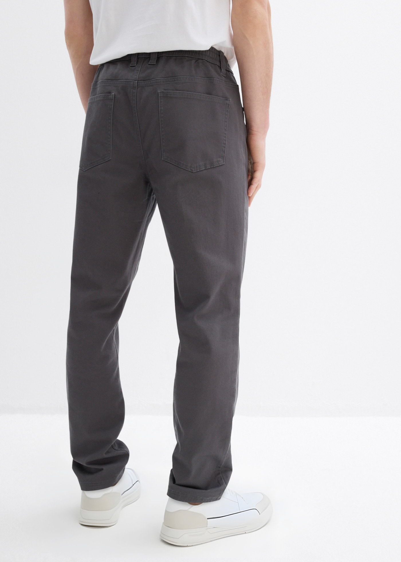 bonprix Pantalon à enfiler  en qualité stretch, avec taille élastique, coupe régulière, style décontracté