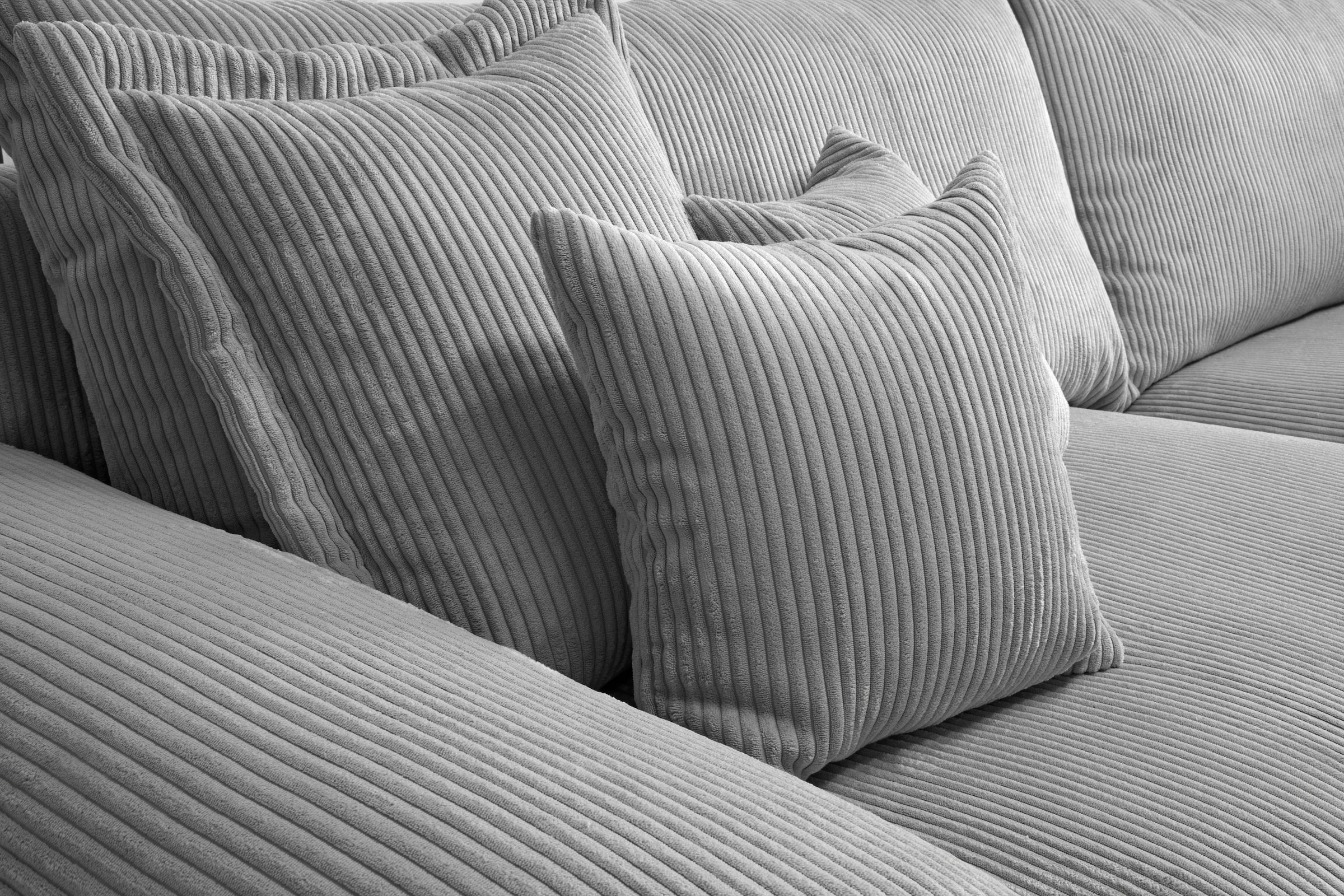 Home affaire Big-Sofa »Soft&Cosy XXL, B: 303 cm« Mega-Sofa, Cord oder Chenille-Struktur, mit Federkern & 4 Zierkissen