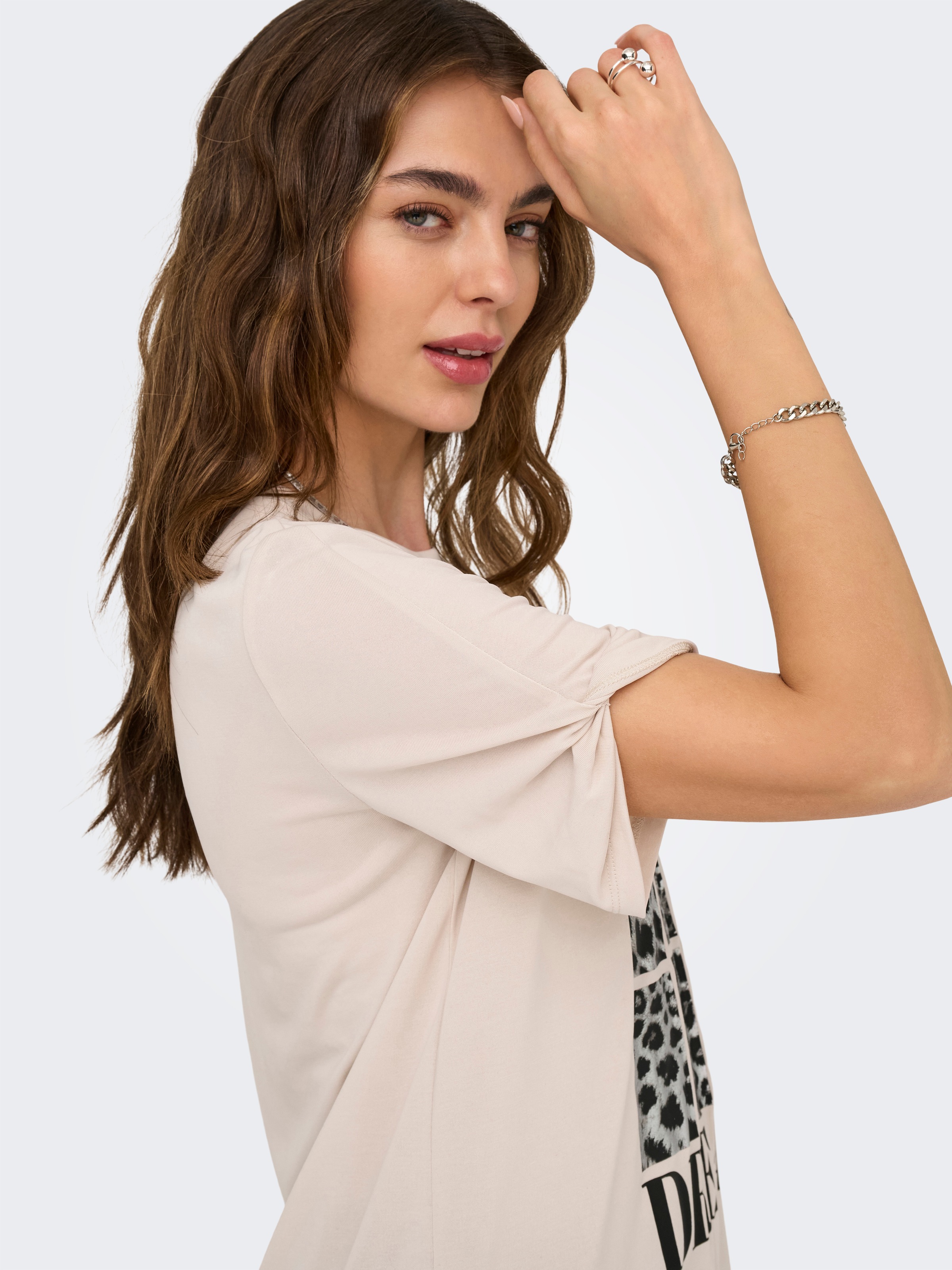 ONLY Kurzarmshirt »ONLFREE – T-Shirt mit Print für lässige Kombinationen« modisch, Jersey, regular fit, Materialmix, Rundhals