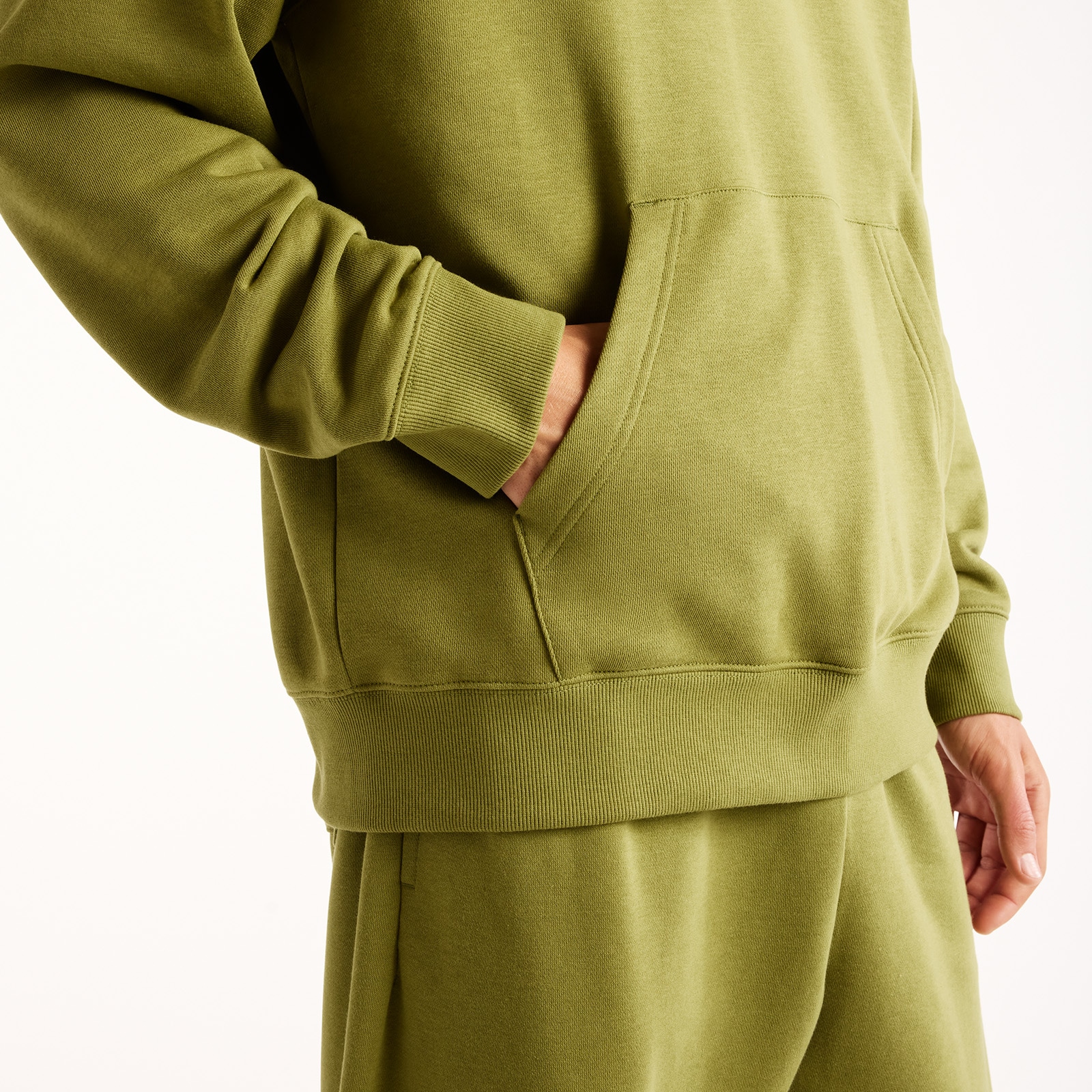 New Balance Kapuzensweatshirt »SPORT ESSENTIALS FRENCH TERRY HOODIE«, mit Kapuze, Langarm, aus Baumwolle und Polyester, entspannte Passform
