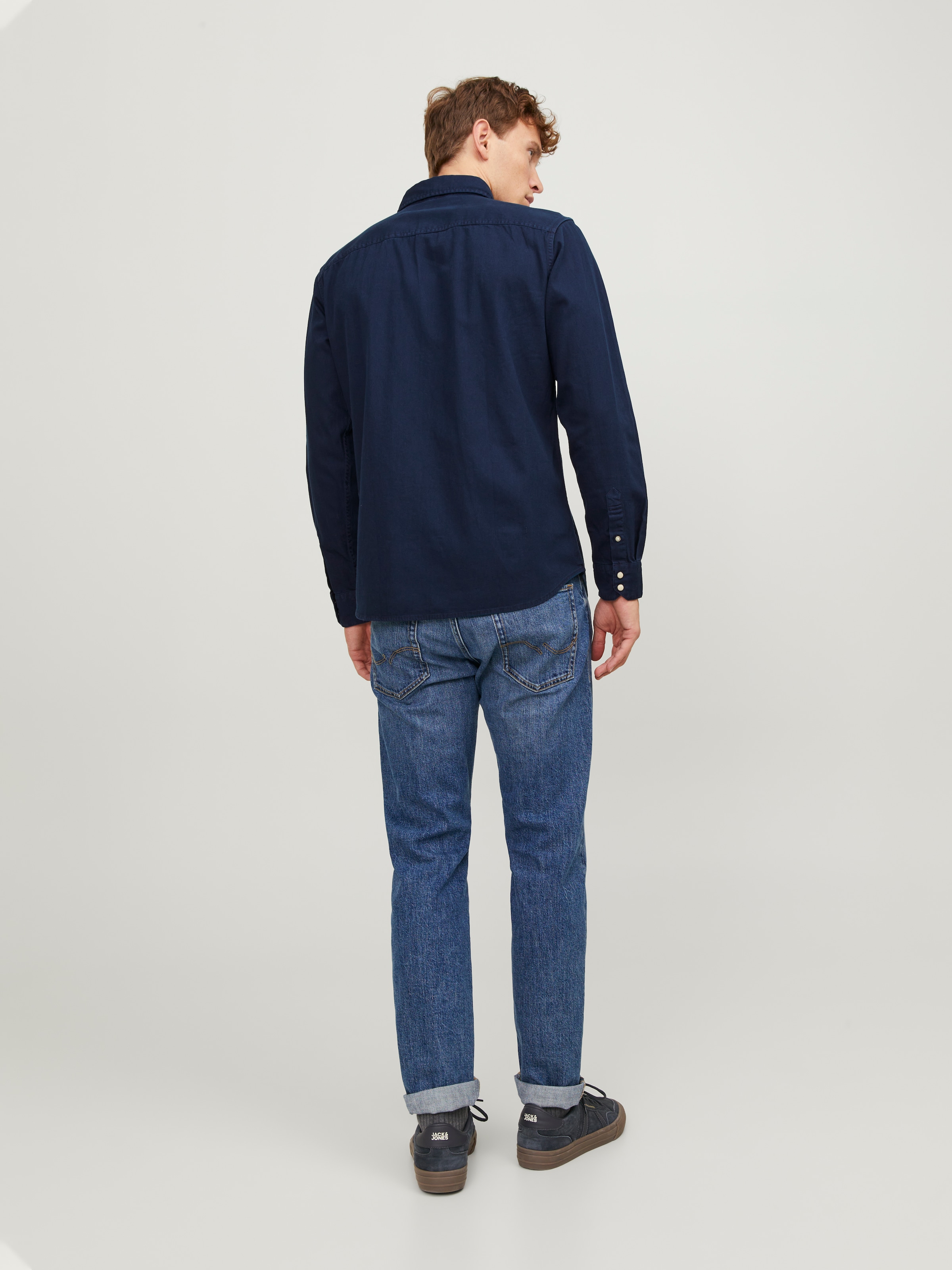 Jack & Jones Chemise en jean »JJESHERIDAN im Workwear-Stil mit robuster Baumwollqualität« unifarben, modisch, slim fit, Baumwolle, Hemdkragen