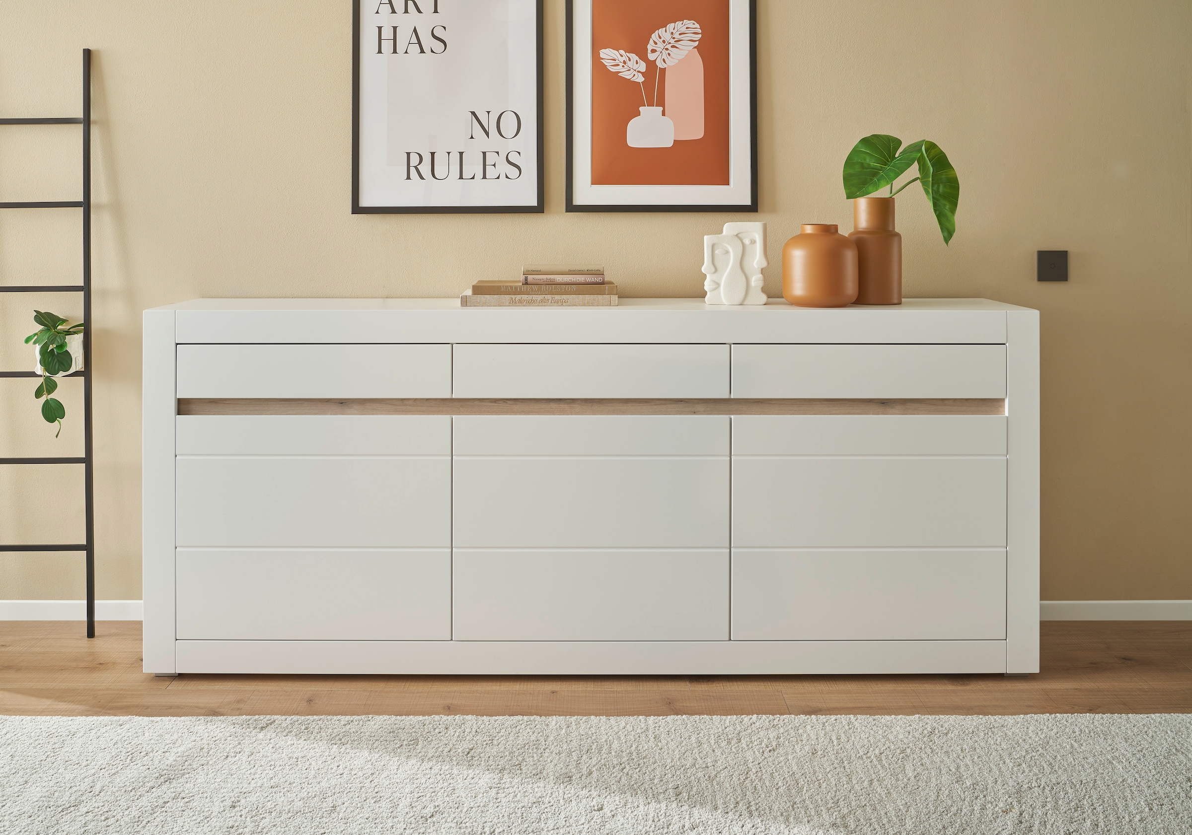 Home affaire Sideboard »Chester, moderne Anrichte, Kommode mit Stauraum, Schrank, Weiss Matt« 1 cuis tlg. austauschbare Blende in Griffleiste, zeitloses Design, 217 cm breit