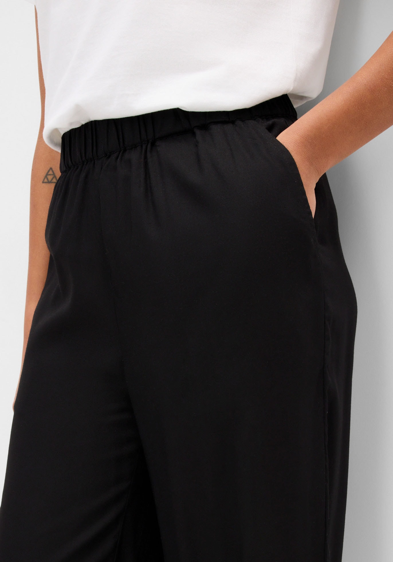 bonprix Pantalon à enfiler  en viscose, matière légère, jambes larges, coupe ample