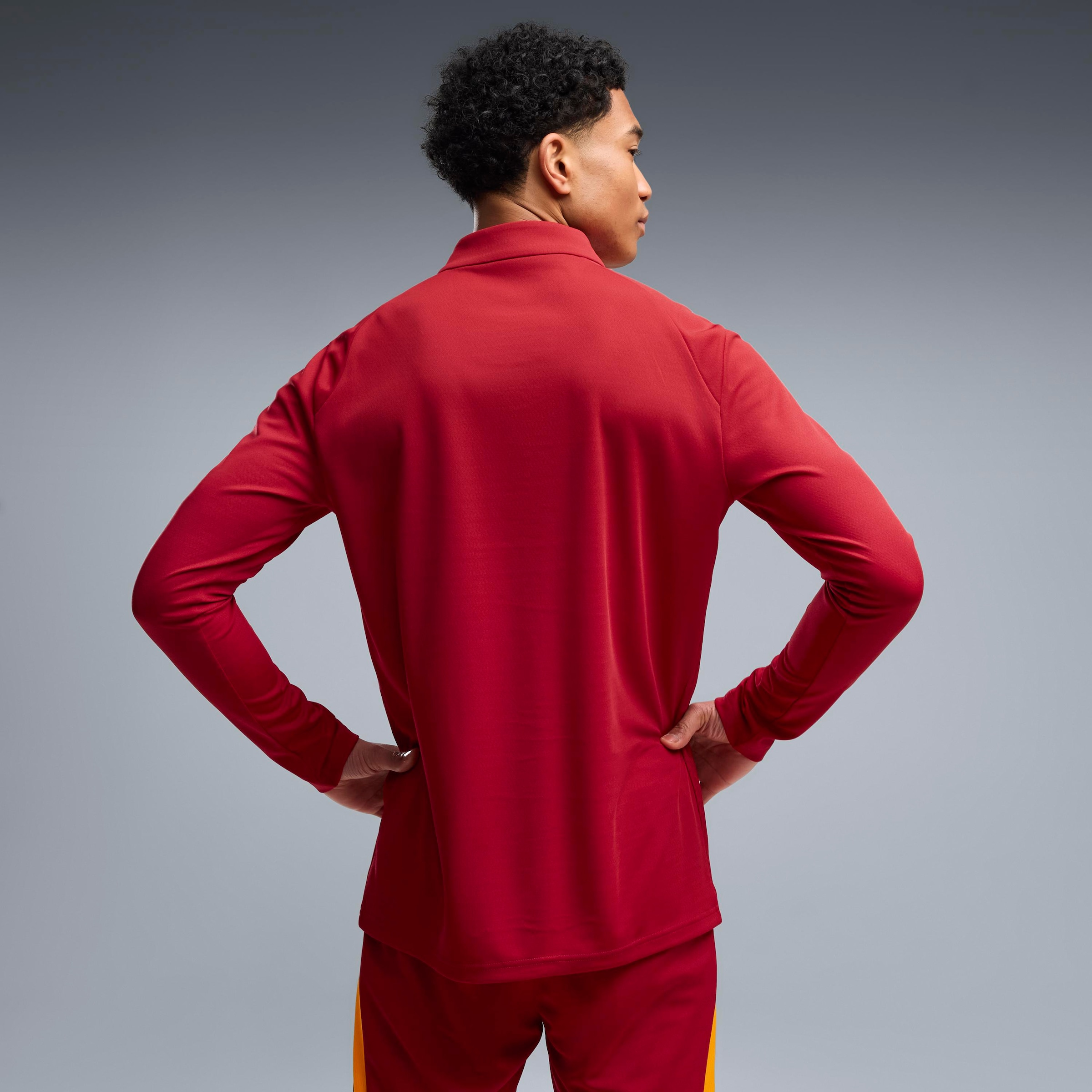 PUMA T-shirt à manches longues »GSK TRAINING 14 ZIP TOP« pour usages polyvalents, facile d'entretien, résistant