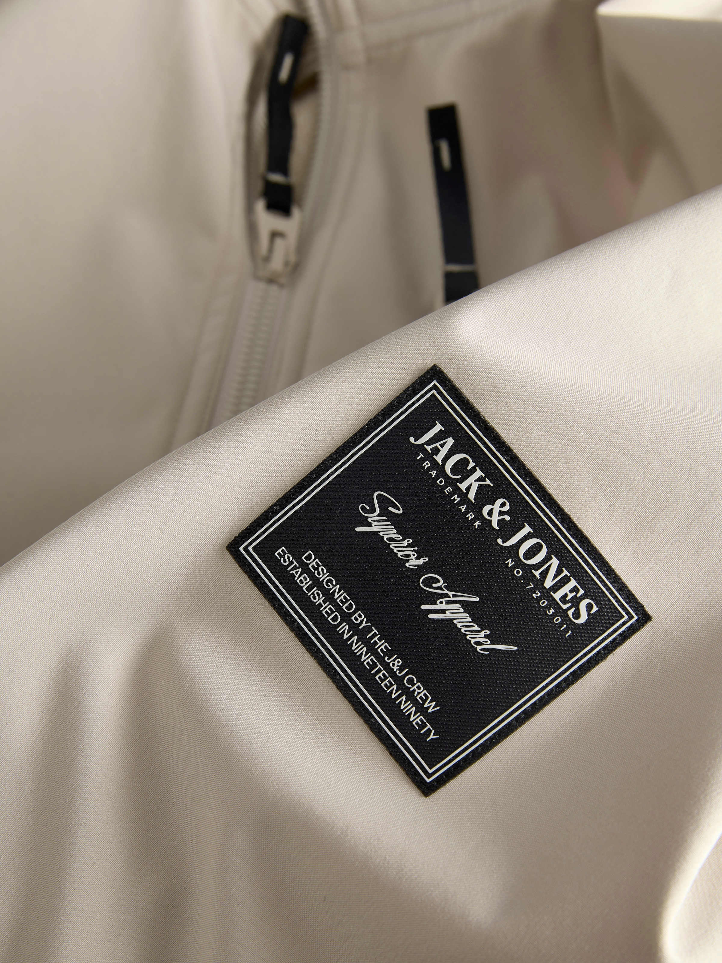 Jack & Jones Veste softshell »JJEPARKER SOFTSHELL BOMBER SN« mit Brust-Reissverschluss