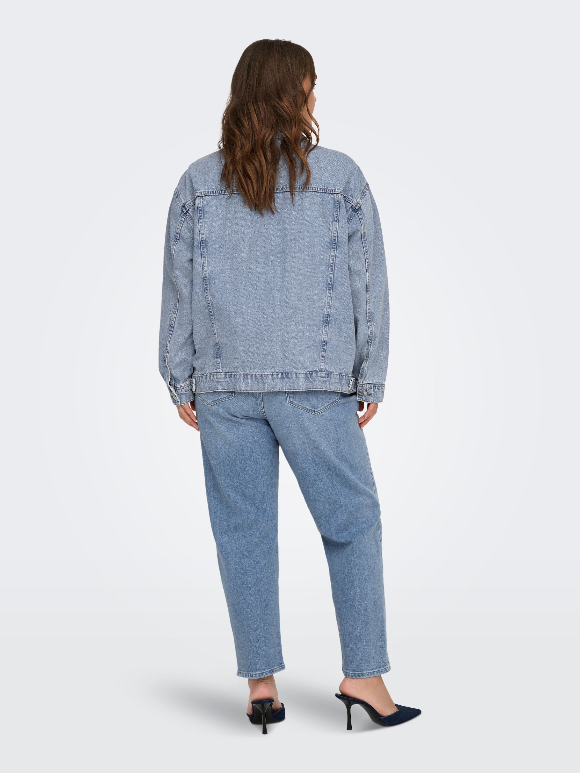ONLY CARMAKOMA Veste en jean »CAROCEAN L/S OVERSIZE JKT DNM NOOS«