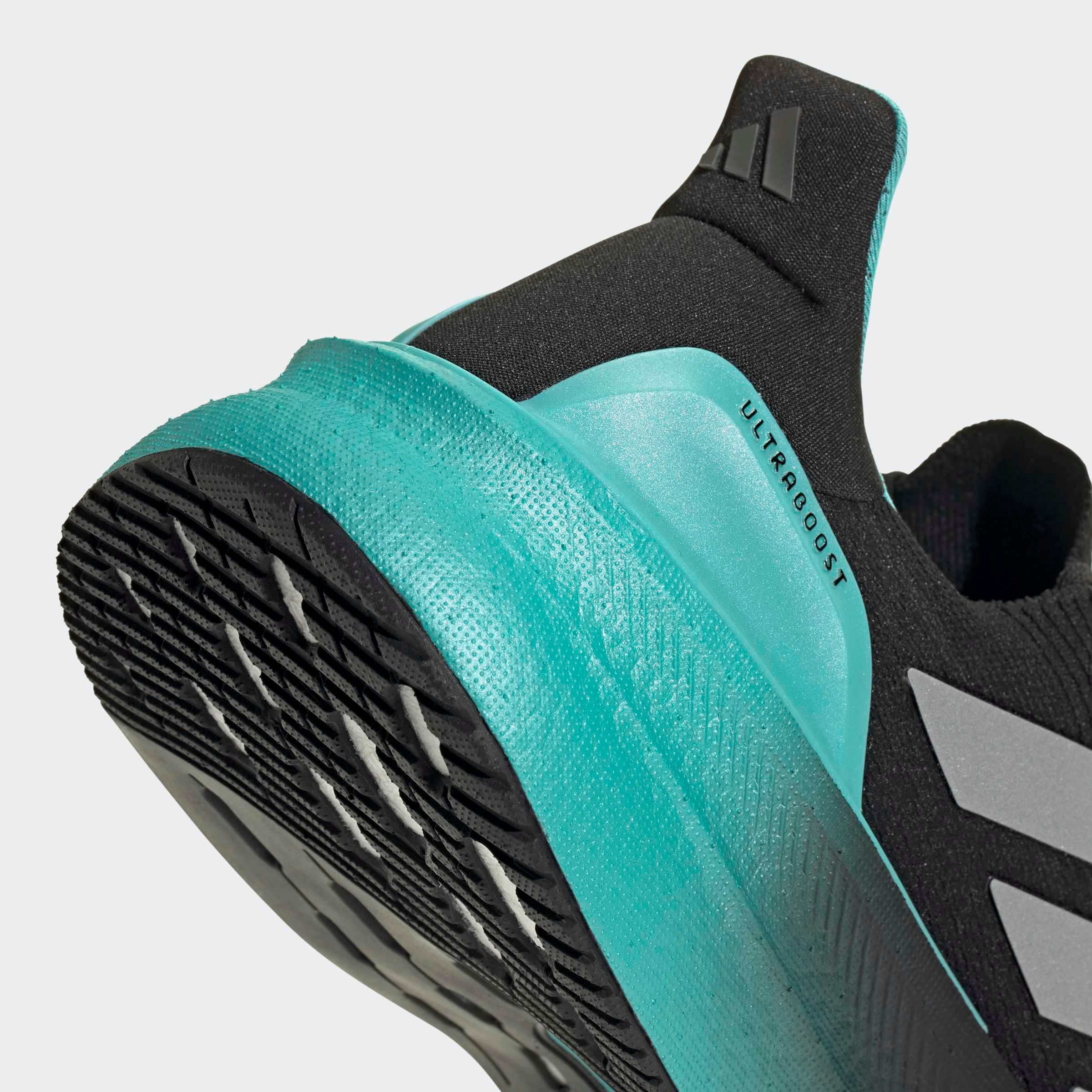 adidas Performance Chaussure de course »ULTRABOOST 5X M MER«  Mercedes AMG Motorsport