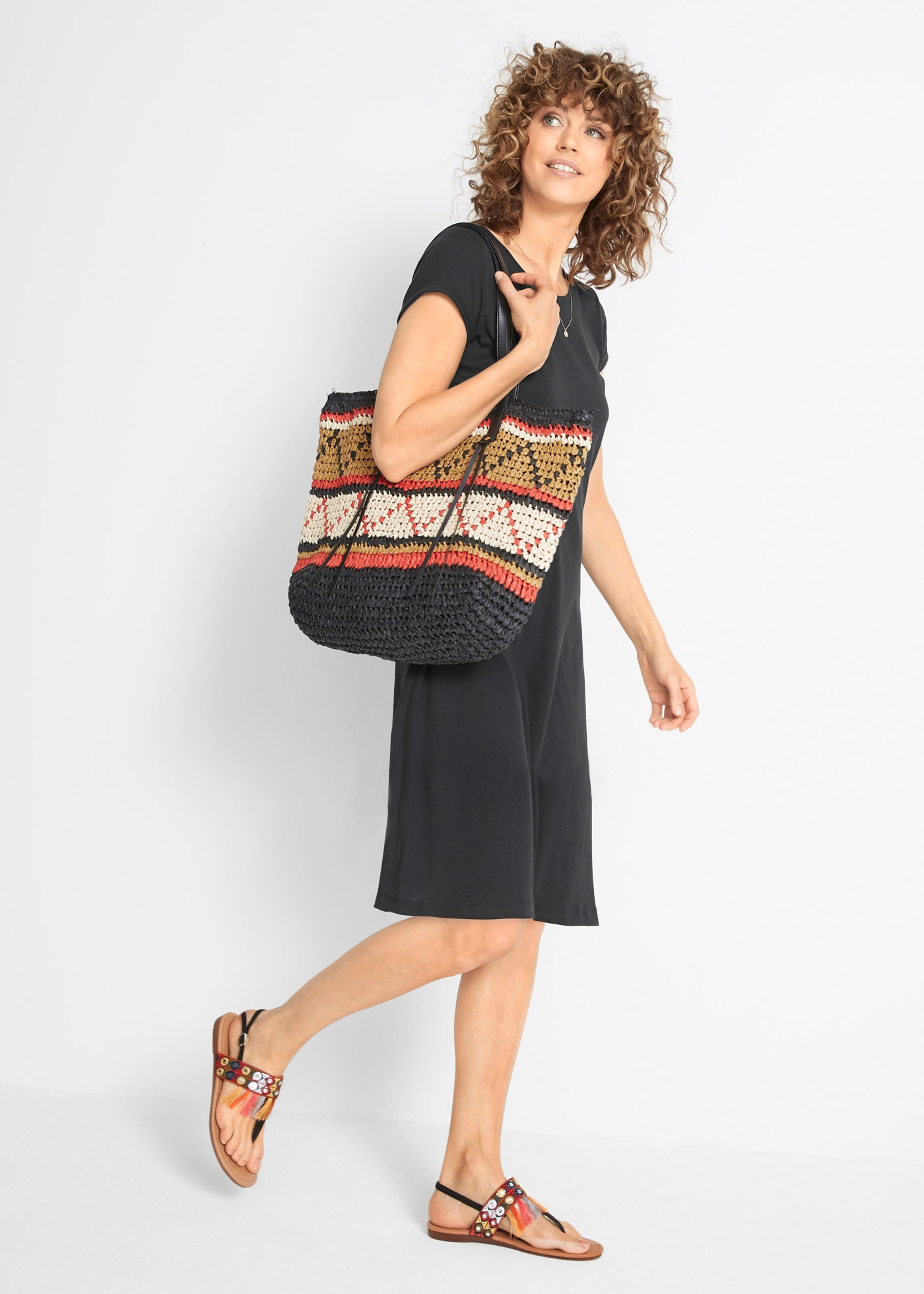 bonprix Robe t-shirt für warme Tage, aus reiner Baumwolle, taillierte Passform