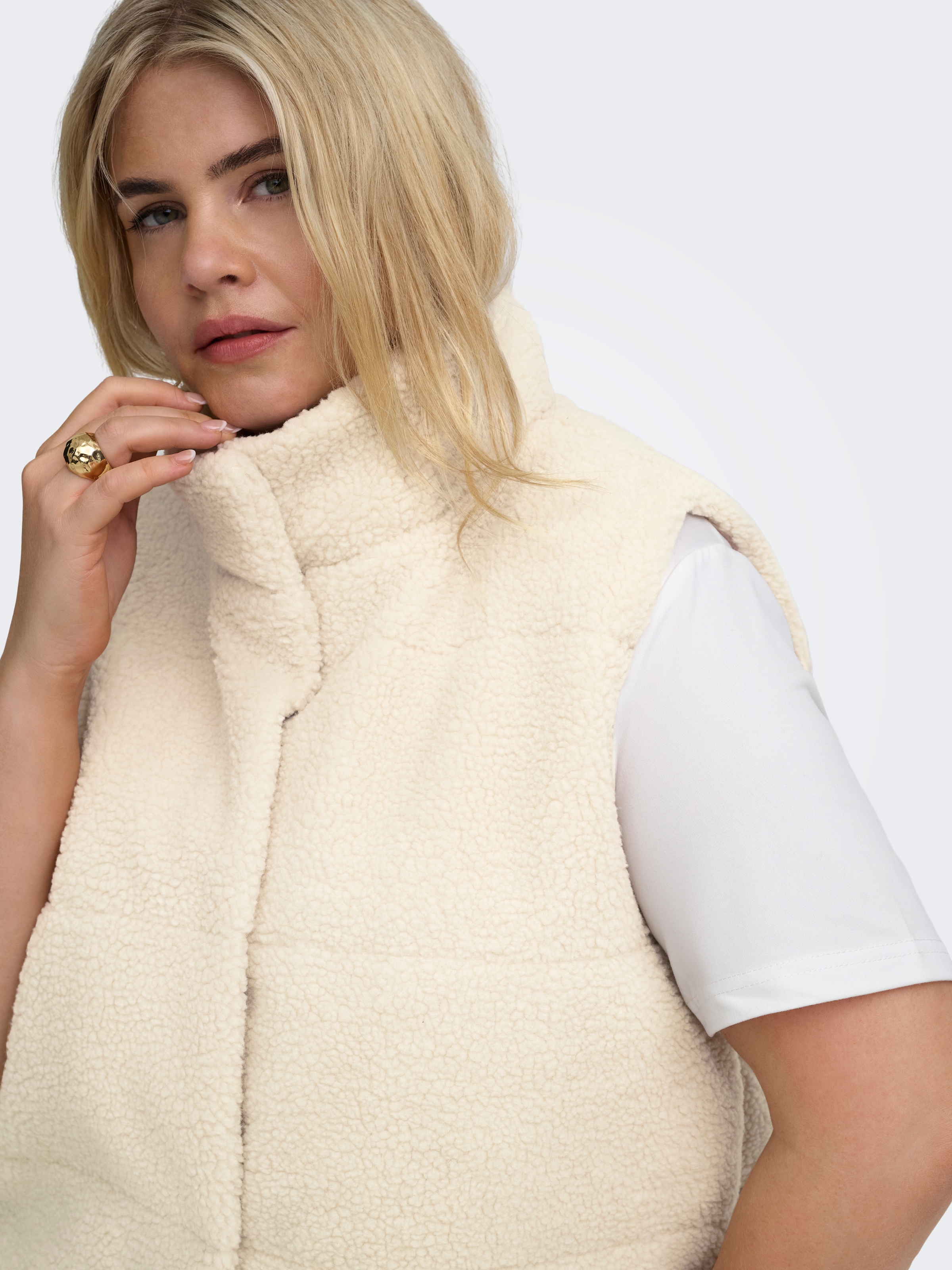 ONLY CARMAKOMA Plüschweste »CARSANDRA TEDDY WAISTCOAT OTW NOOS« Kunstfaser