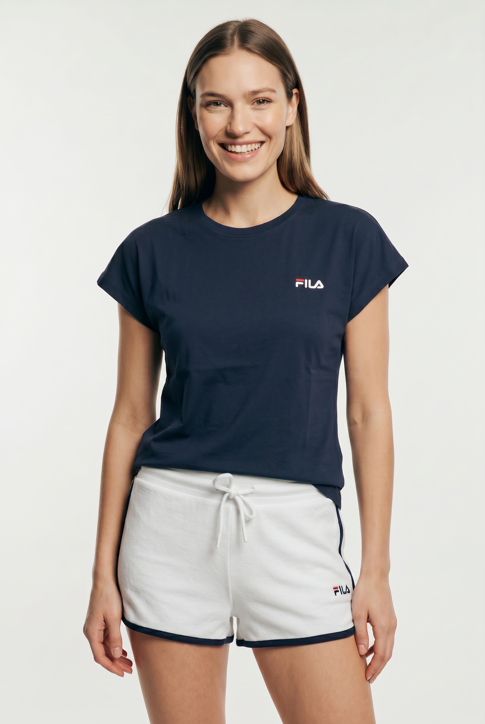 Fila Shorty »WOMAN JERSEY TOP + TERRY SPONGE SHORTS PYJAMAS« 2 pièces avec détails passepoilés contrastants