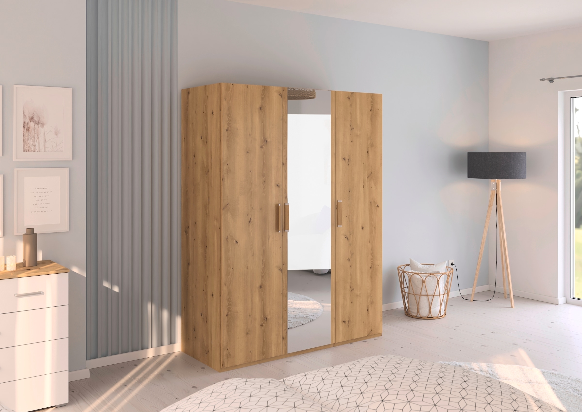 rauch Armoire à portes battantes »Kleiderschrank Schrank Garderobe Schlafzimmerschrank EVELYN« Disponible en 2 hauteurs 197 ou 210 cm, fonction SOFT-CLOSE incluse,  au style élégant, beaucoup de rangement 3 largeurs et 2 hauteurs MADE IN GERMANY
