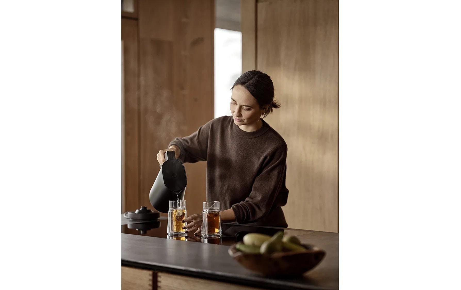 Jacob Jensen Wasserkocher »23 x 16 x 26 cm 1,2 l« 1,2 l 2200 W Wasserkocher mit Touch-Bedienung und Temperaturvorwahl