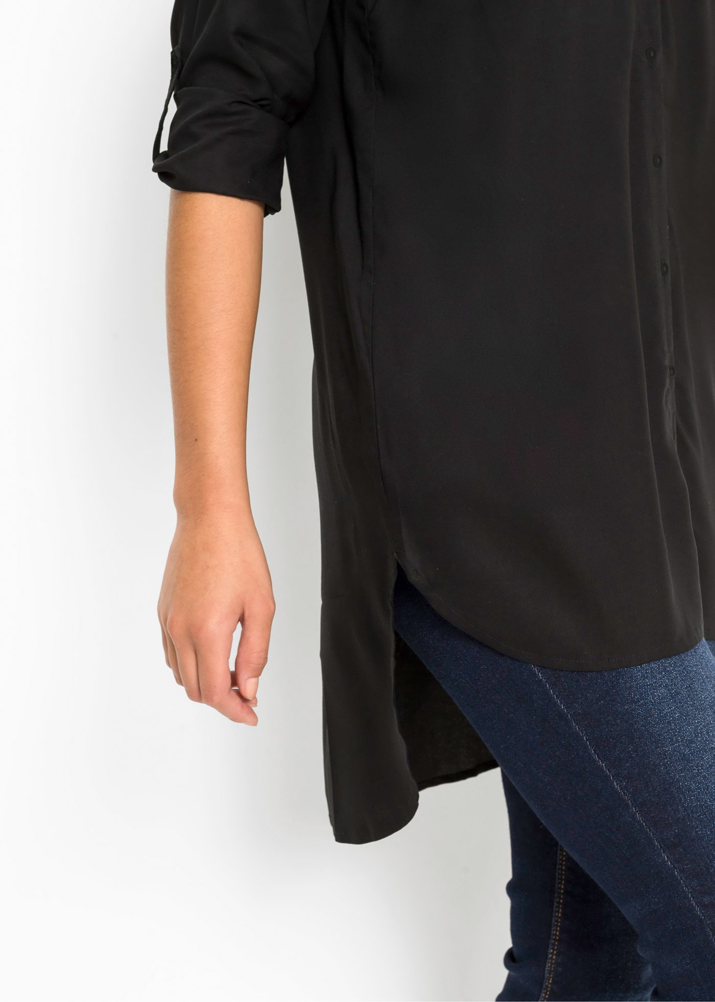 bonprix Blouse à manches longues »Bluse aus Baumwoll-Viskose Mix« bequeme Passform, aus Viskose, mit Spitze aus Baumwolle, Langarm