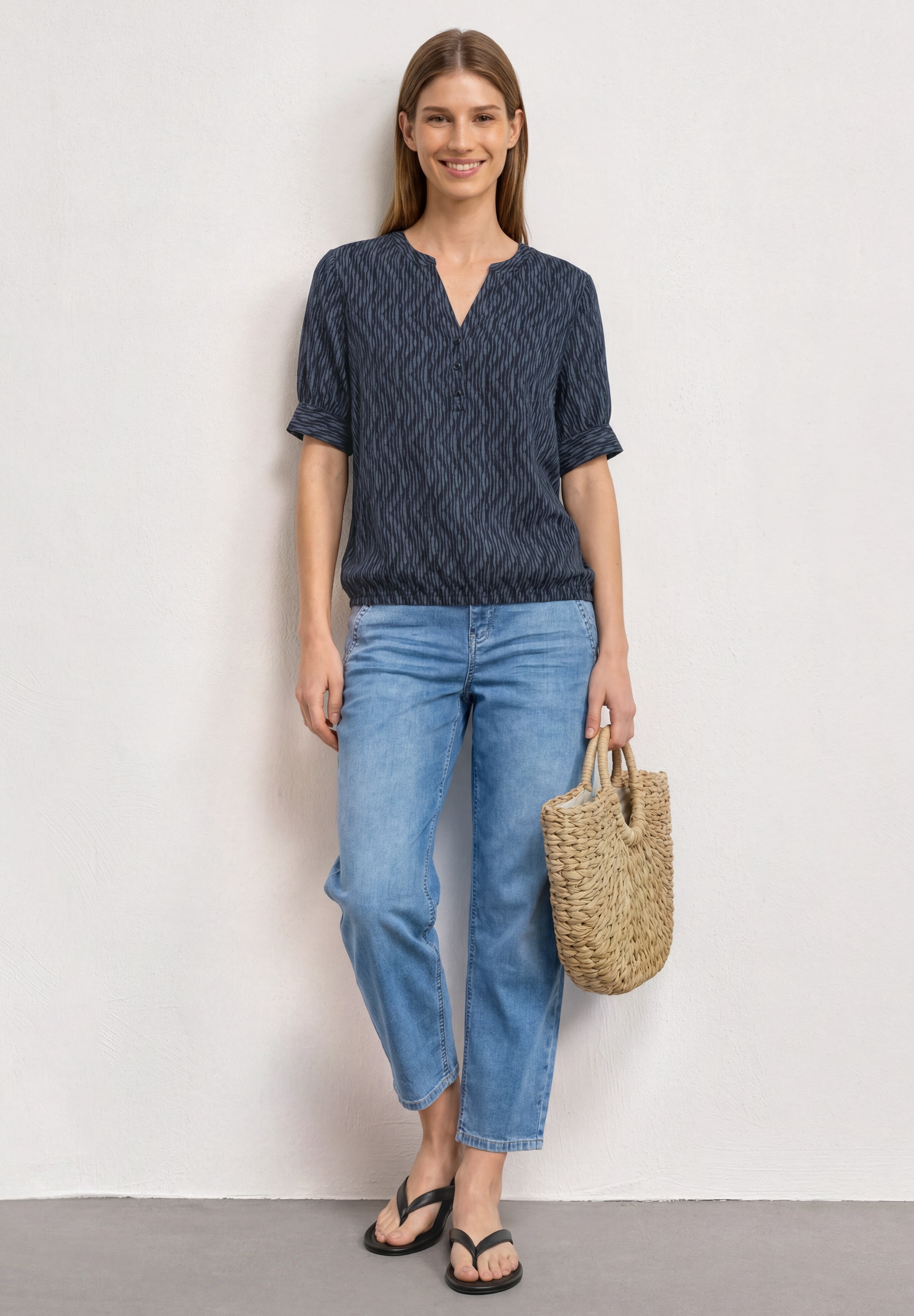 STREET ONE Blouse à manches courtes blouse d'été courte avec imprimé intégral et encolure fendue