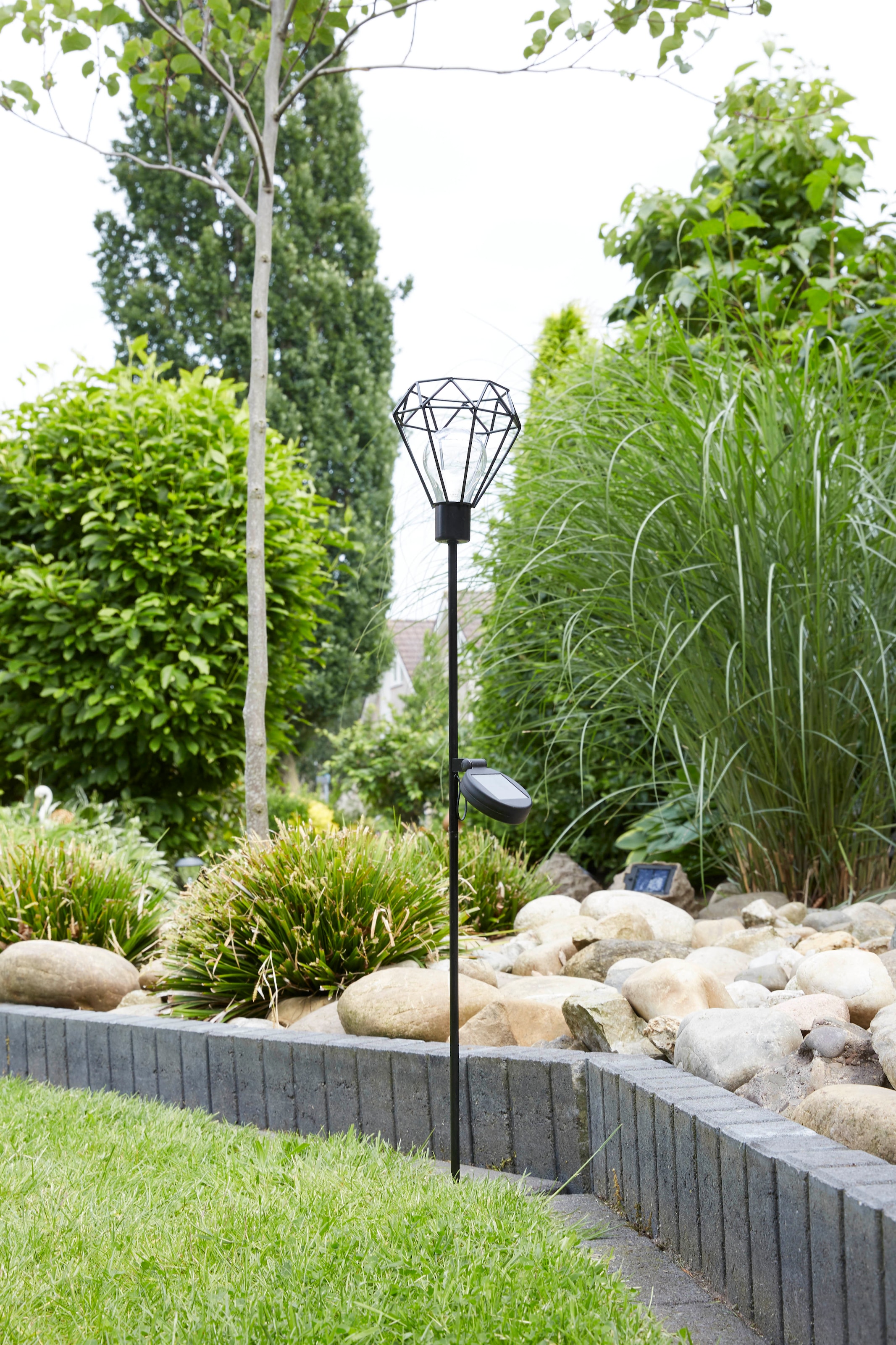 LUXFORM Gartenleuchte »Solar-Erdspiess-Gartenlampe - Diamond - 2 Stück« LED-Modul 2 Stk. Dekoratives Gartenornament