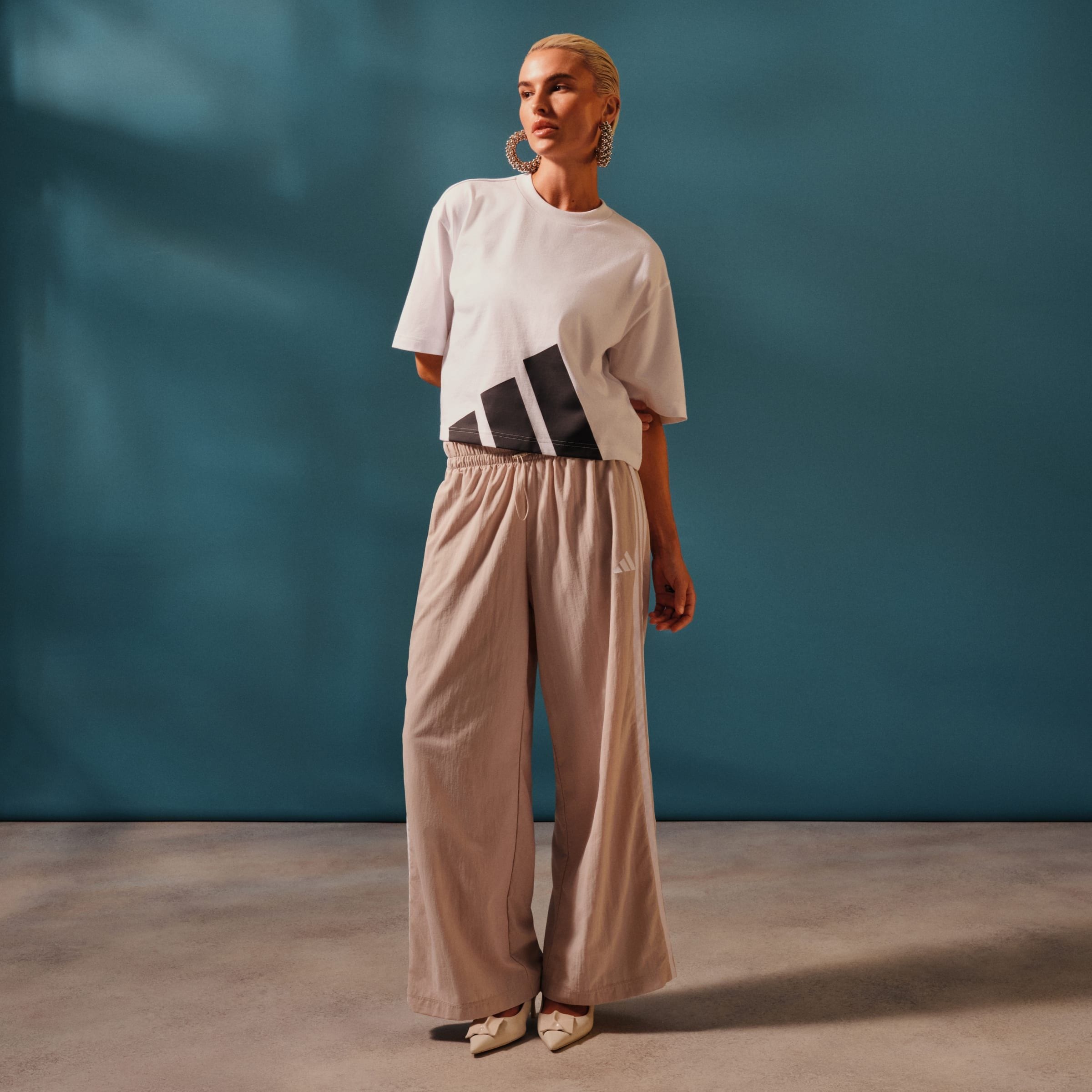 adidas Sportswear Sporthose »W 3S WV PT«  Fallschirmhose, locker geschnitten, mit weitem Bein