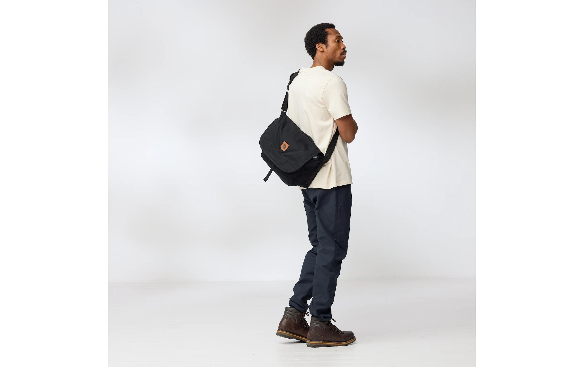 Fjällräven Schultertasche »Greenland Black«