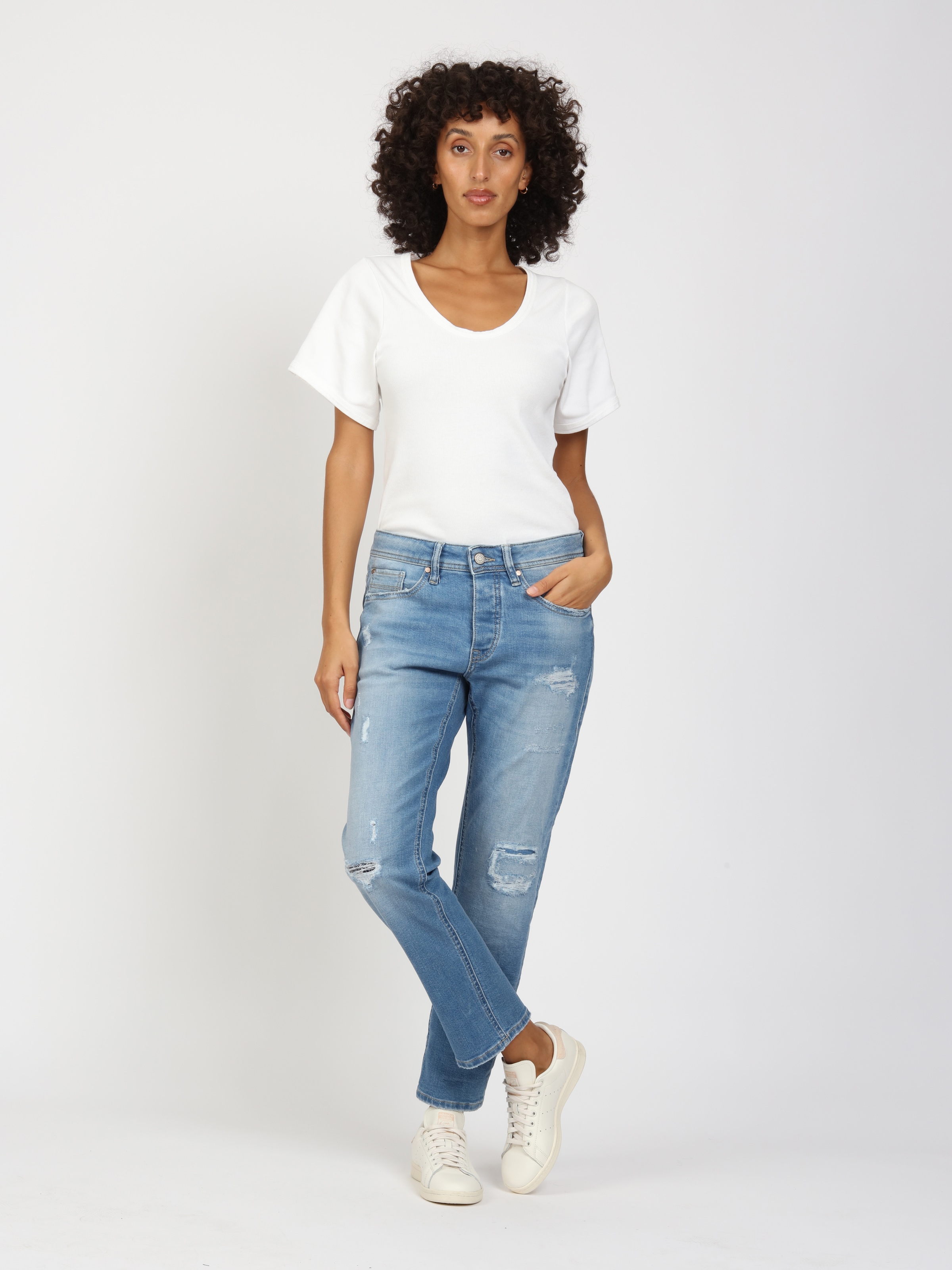 GANG Jeans boyfriend »94NICA CROPPED« avec coupe droite et raccourcie des jambes