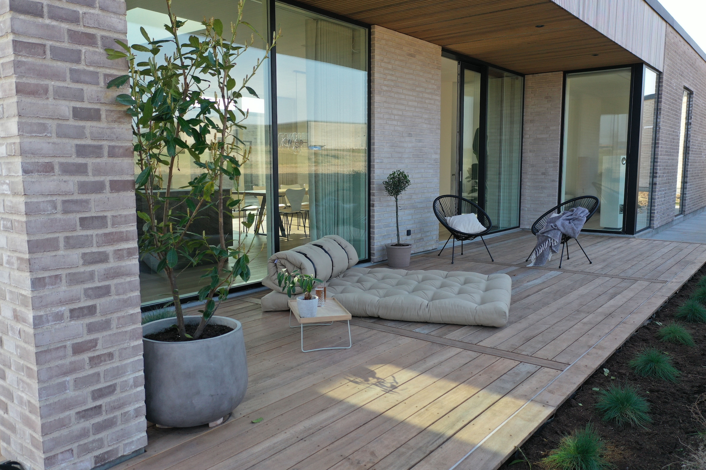 Karup Design Canapé de salon »BUCKLE-UP Sofa out™, Loungesofa in Schlafplatz verwandelbar« Convient pour l’extérieur, résistant à la saleté et à l’eau, fabriqué en Europe