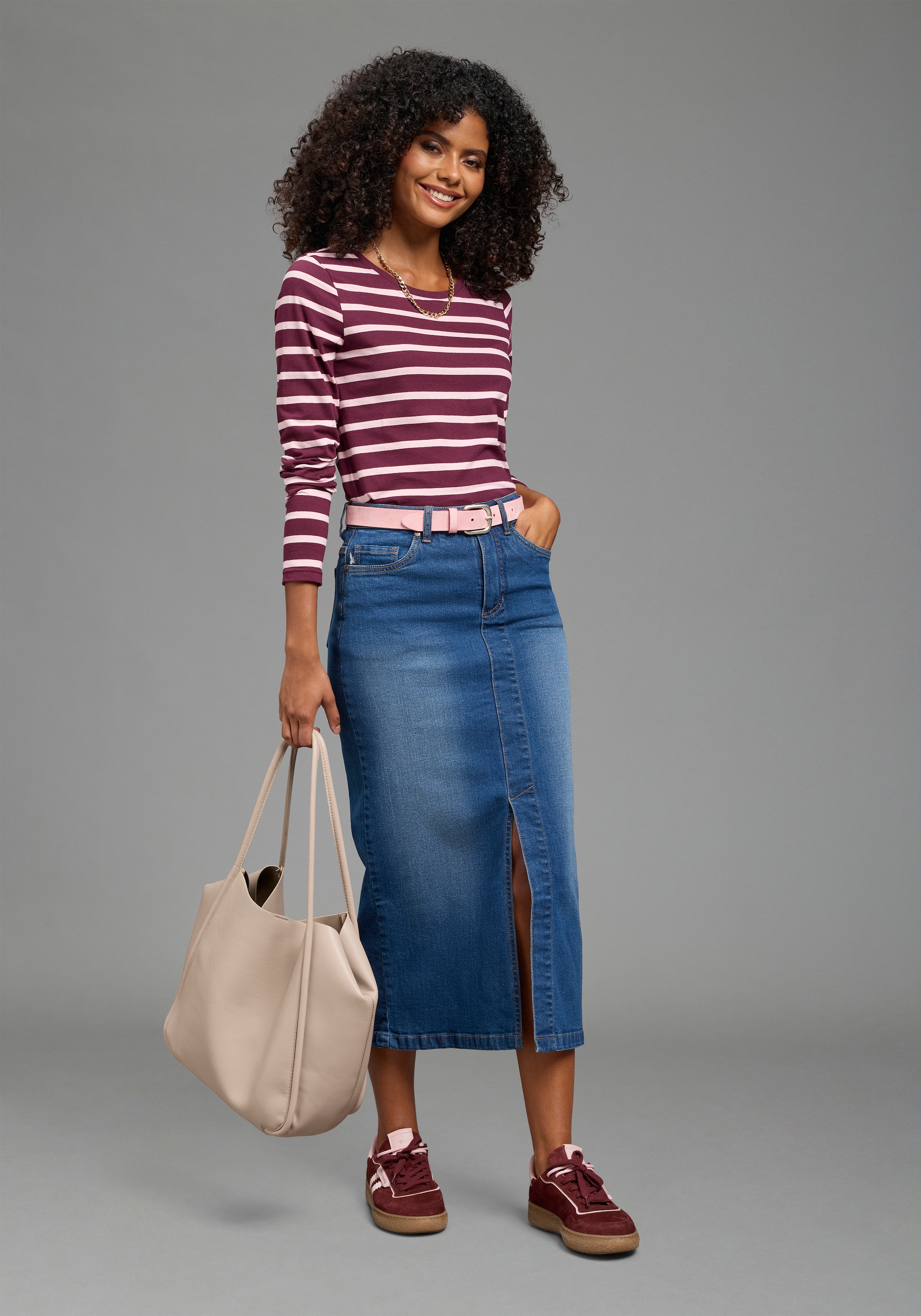 Arizona Jeansrock »lang« wadenlang, mit Schlitz, figurbetonte Passform, aus elastischem Denim