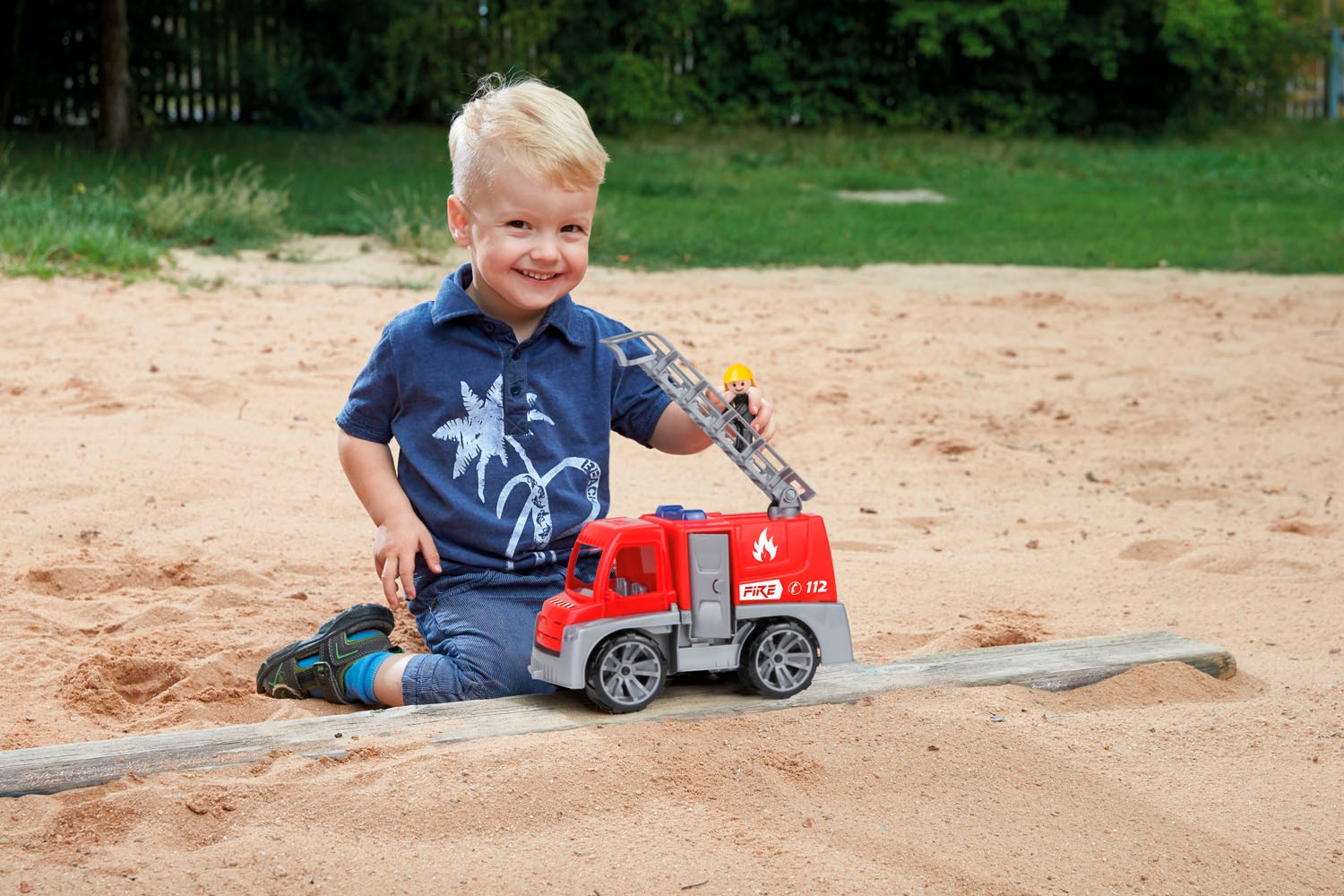 Lena® Jouet pompier »TRUXX« inklusive Spielfigur; Made in Europe
