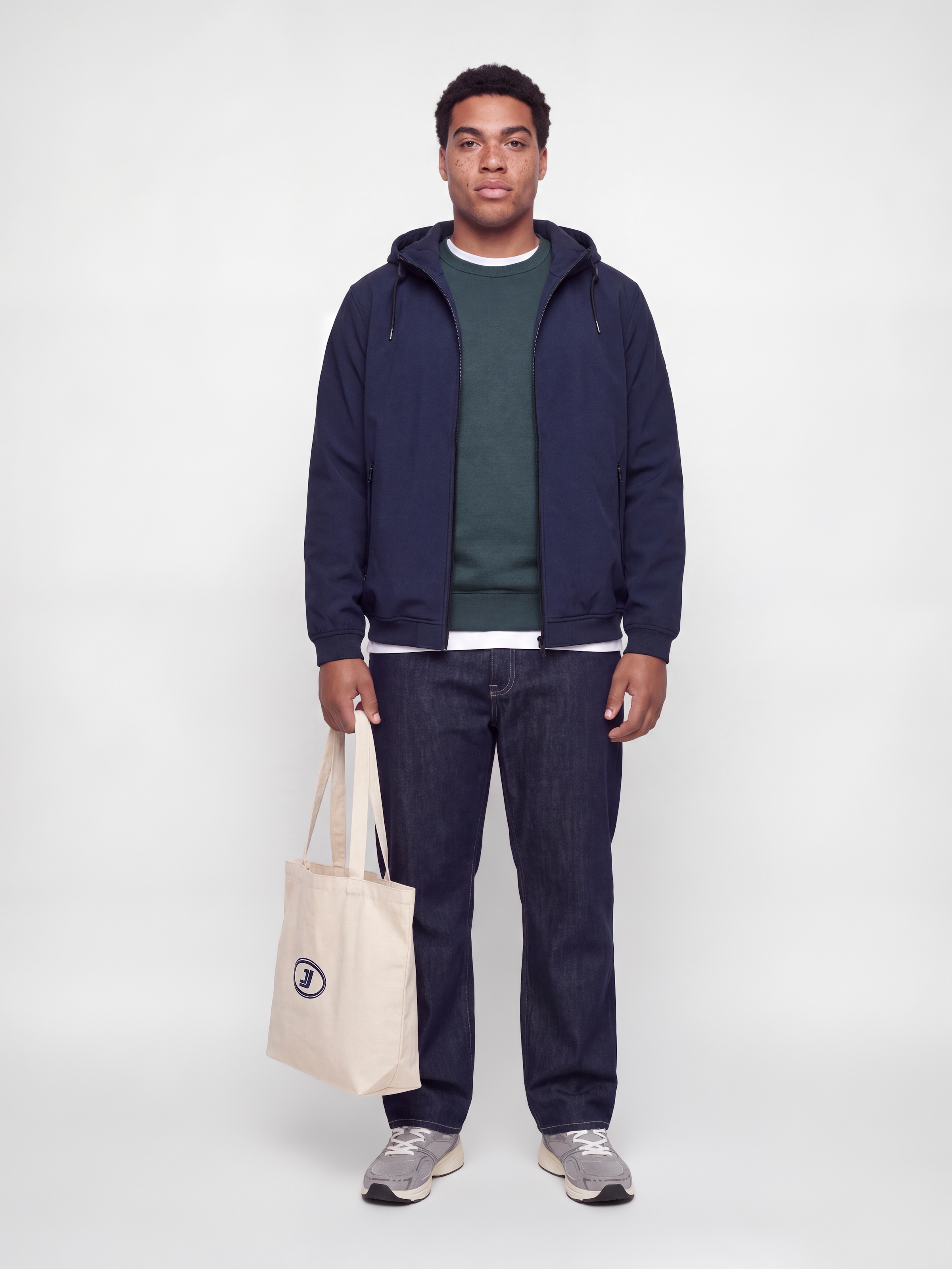 Jack & Jones PlusSize Sweat-shirt »JJCLEVELAND SWEAT CREW NECK PLS«, mélange de matériaux, coupe régulière
