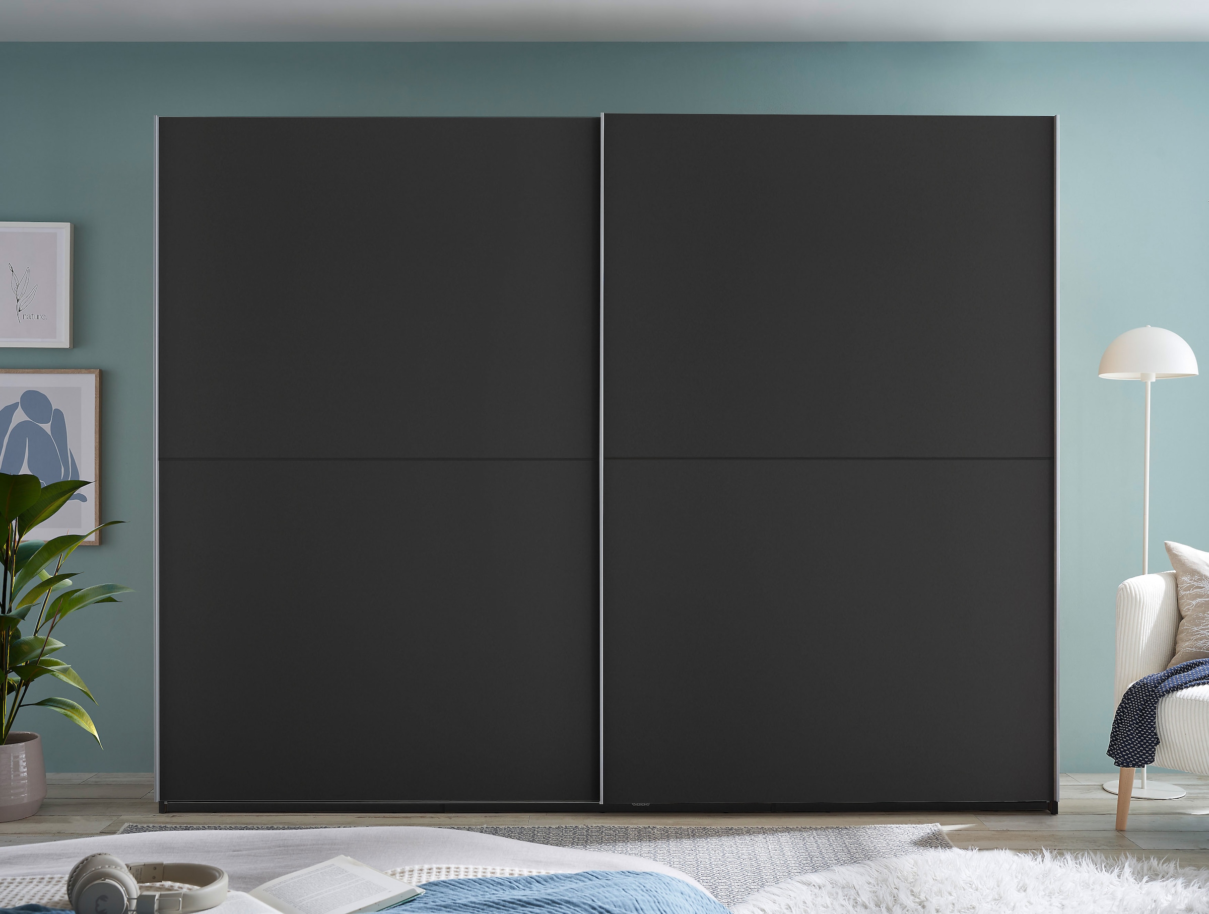 Schlafkontor Schwebetürenschrank »Mesio, 2-türiger Kleiderschrank, Schiebetürenschrank mit viel Stauraum« inklusive Hoteleinteilungen aussen und Einlegeböden oben