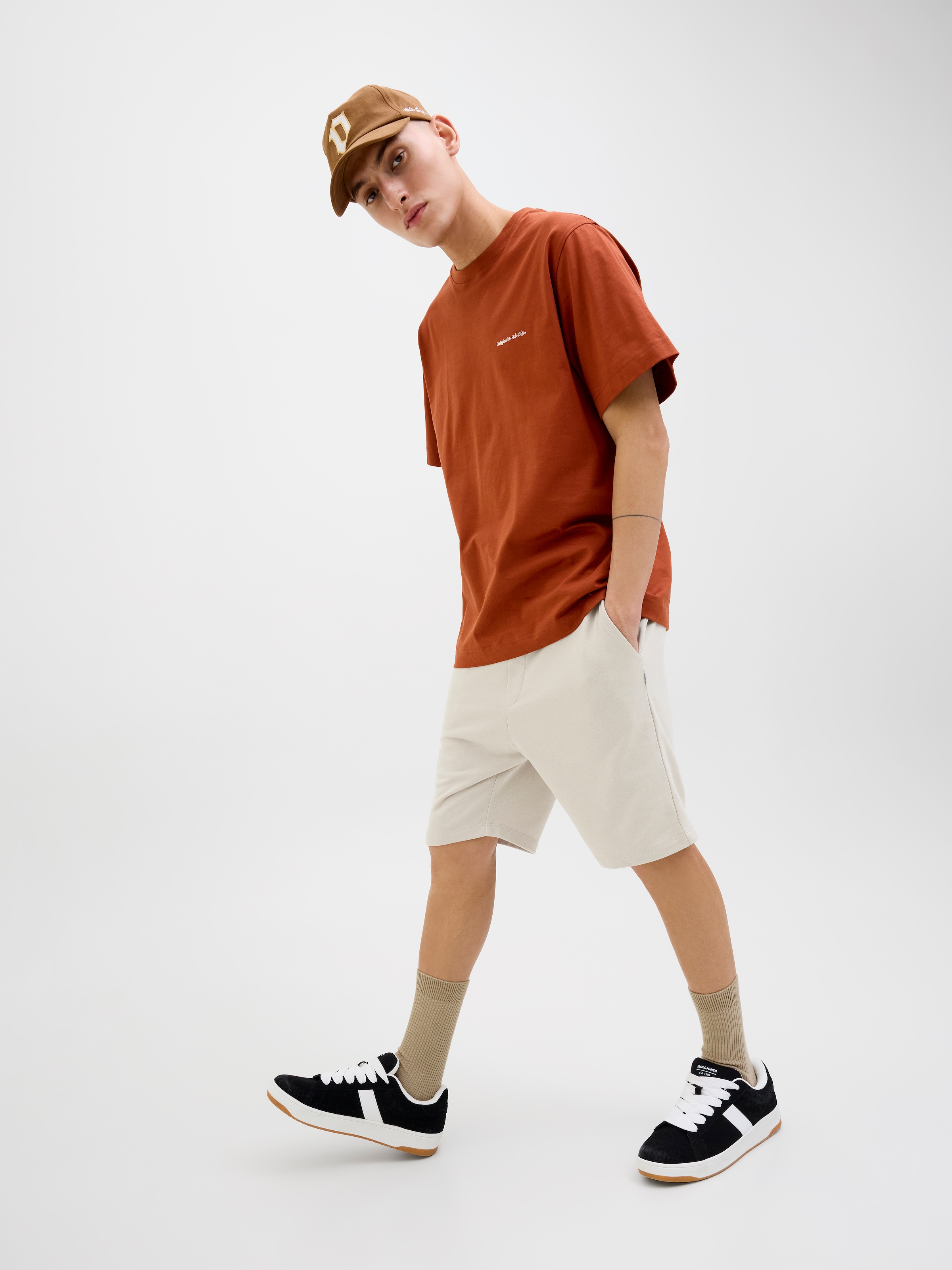 Jack & Jones Sweatshorts »JPSTGORDON mit elastischem Bund«  uni, à la mode, coupe régulière, tissu tissé
