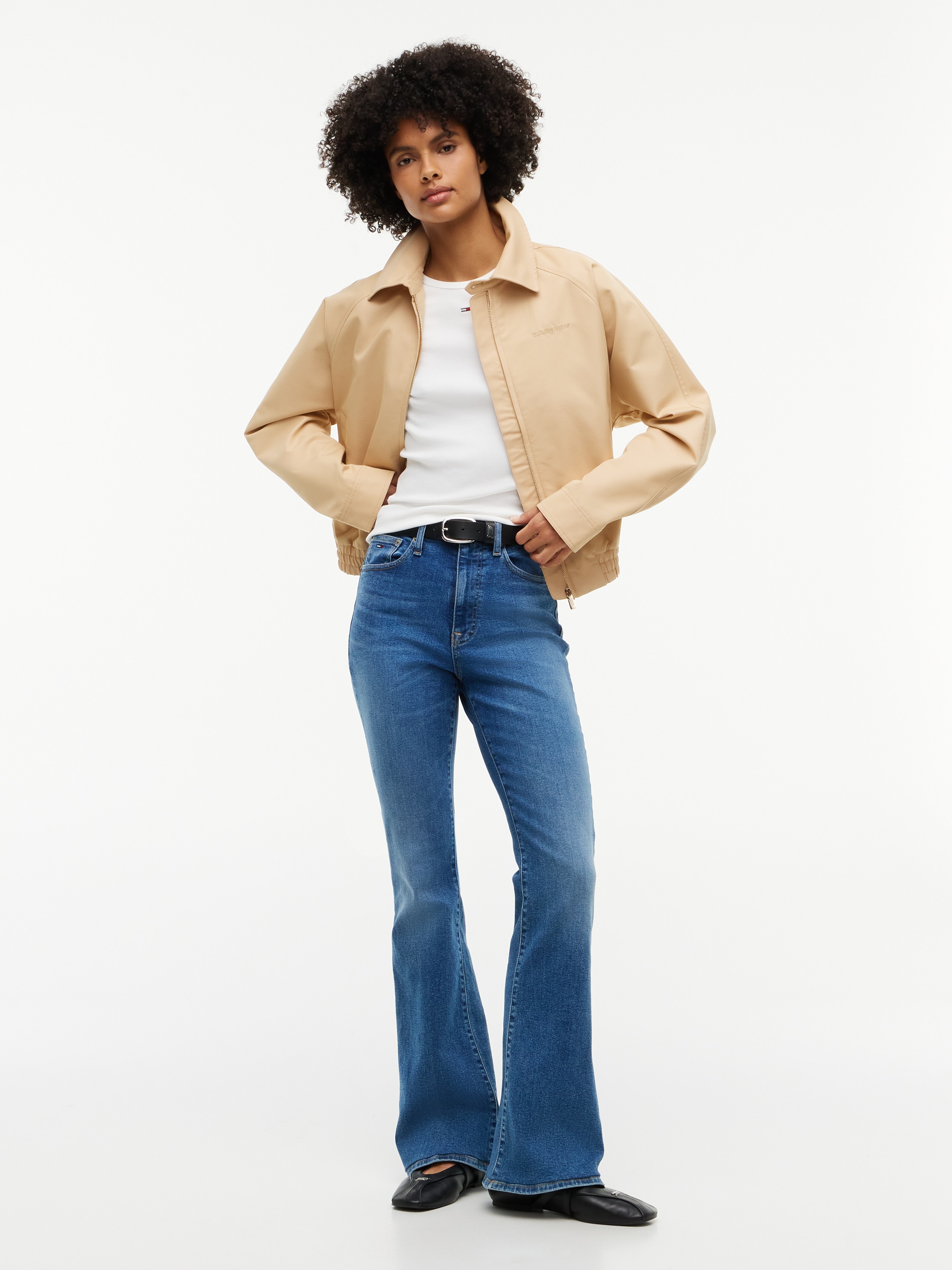 Tommy Jeans Jeans bootcut »SYLVIA HIGH RISE BOOTCUT DJ0239« mélange de coton