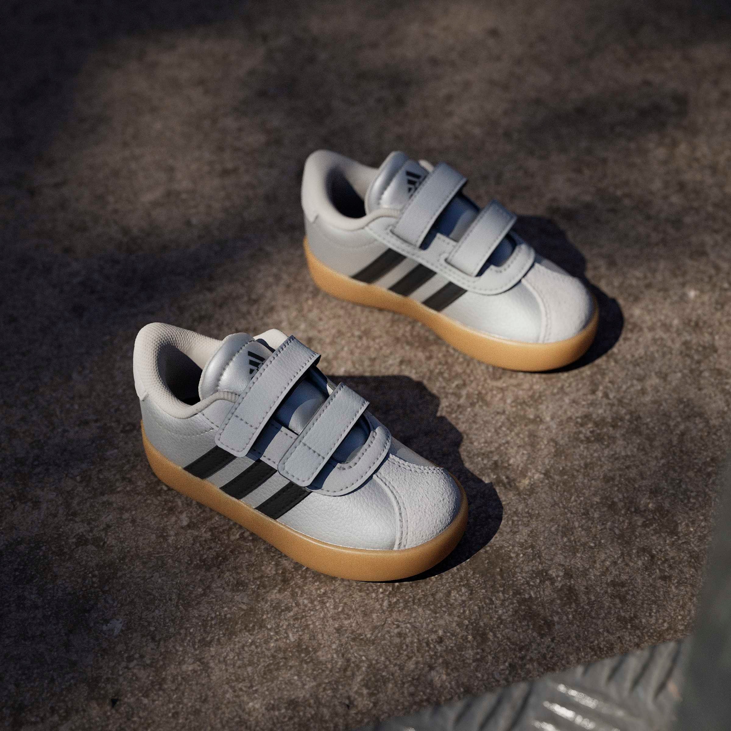 adidas Sportswear Chaussures à scratch »VL COURT 3.0 KIDS«  inspiriert vom Design des adidas samba, für Kinder