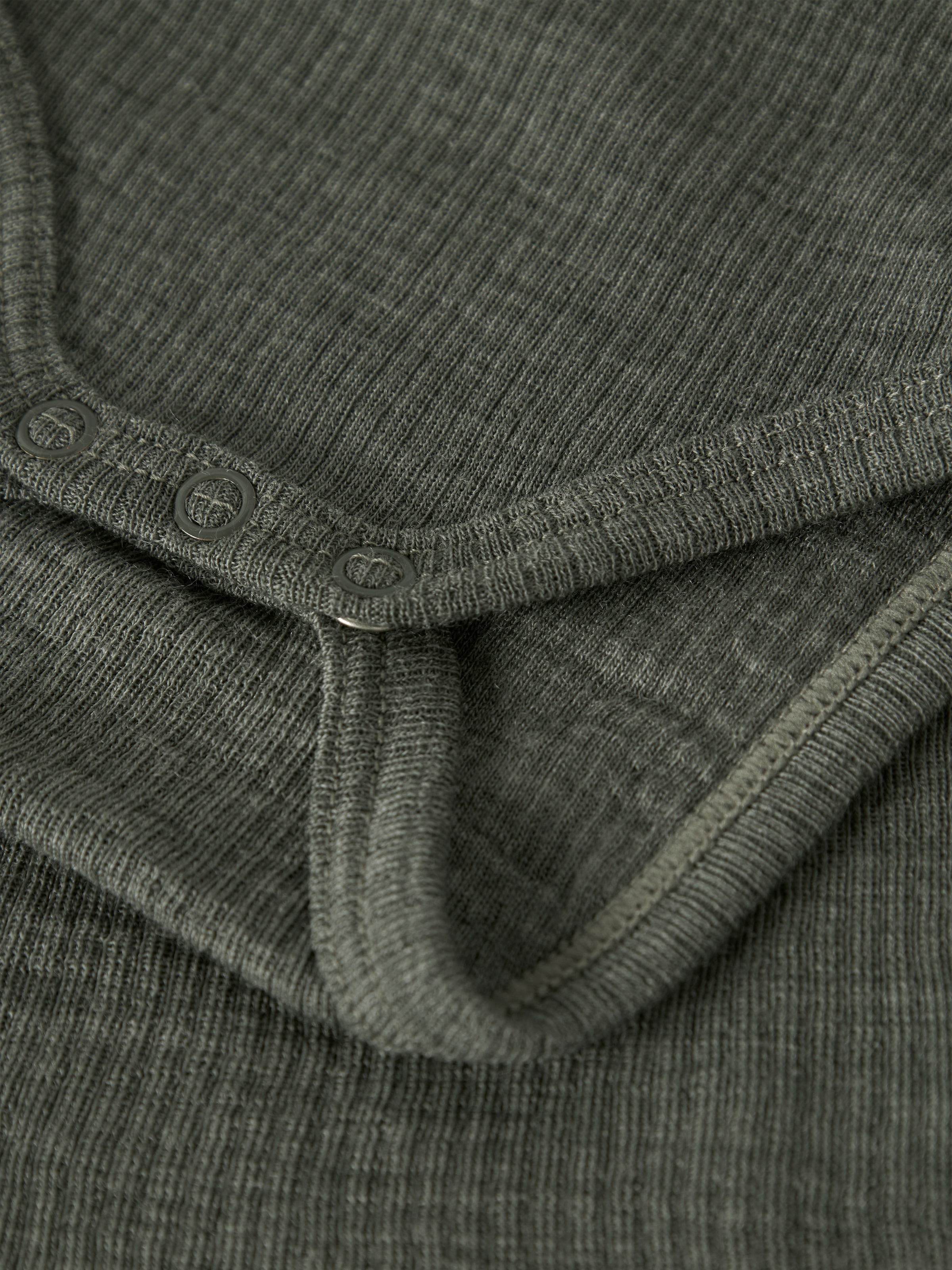 Name It Body à manches longues »NBNWAX WOOL RIB LS BODY NOOS« en pure laine mérinos