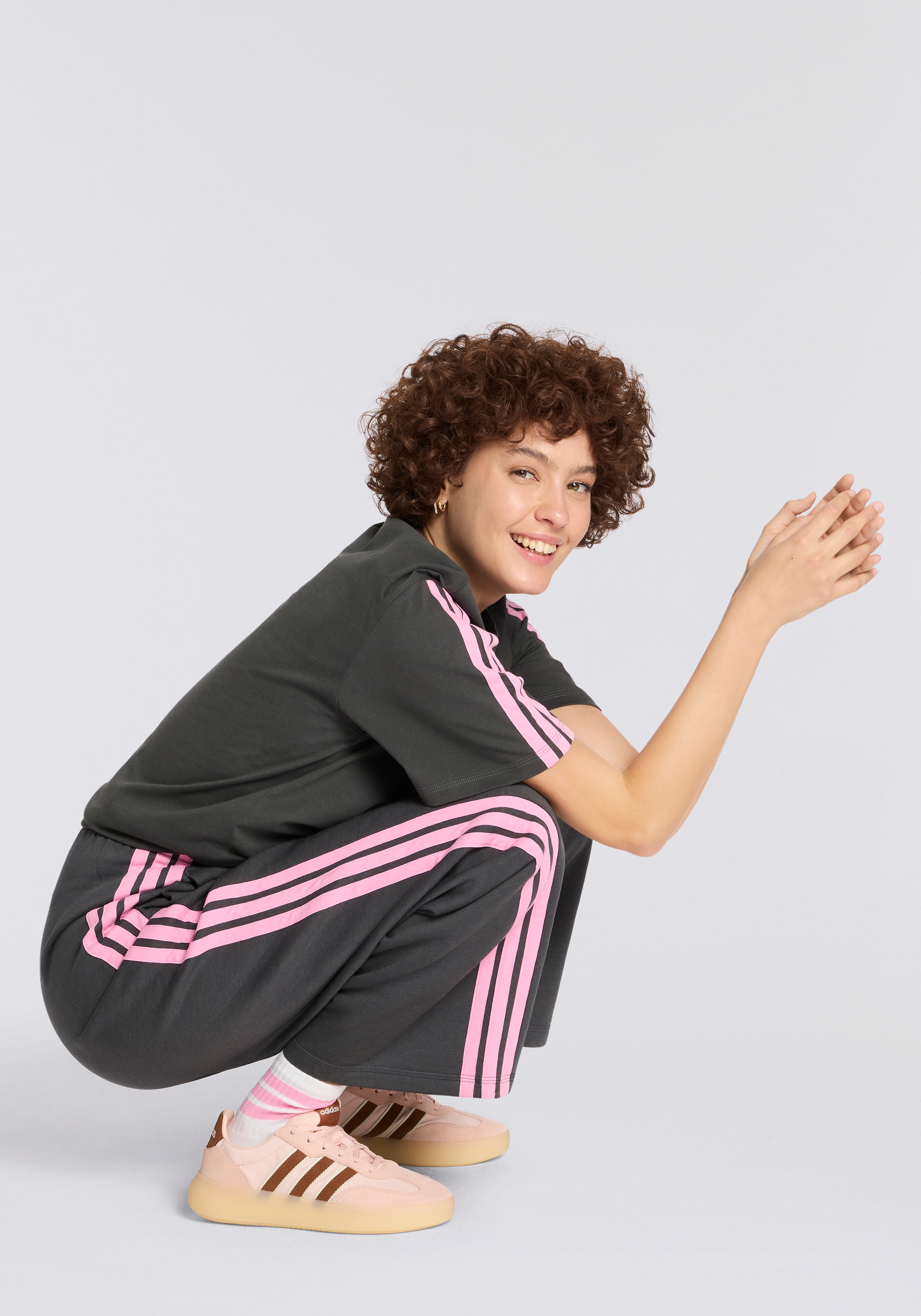 adidas Performance Funktionssocken »3-STREIFEN SPORTSWEAR DÄMPFENDE HALBHOHE, 3 PAAR« 3 Paar tlg.