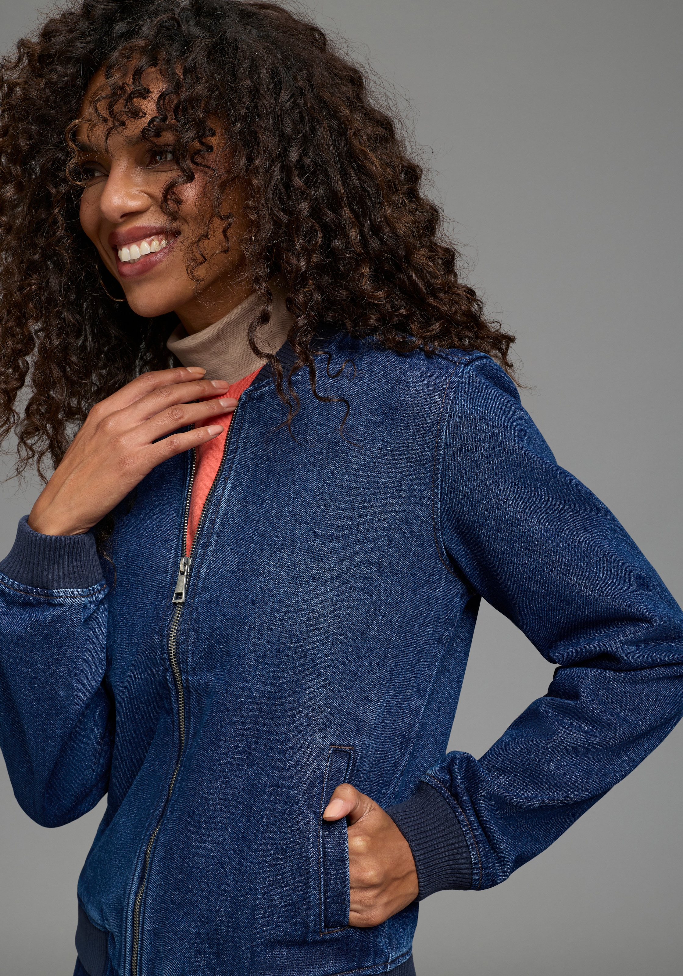 Arizona Veste en jean »im winterlicheren Denim« longueur hanches, coupe Comfort Fit, avec fermeture éclair