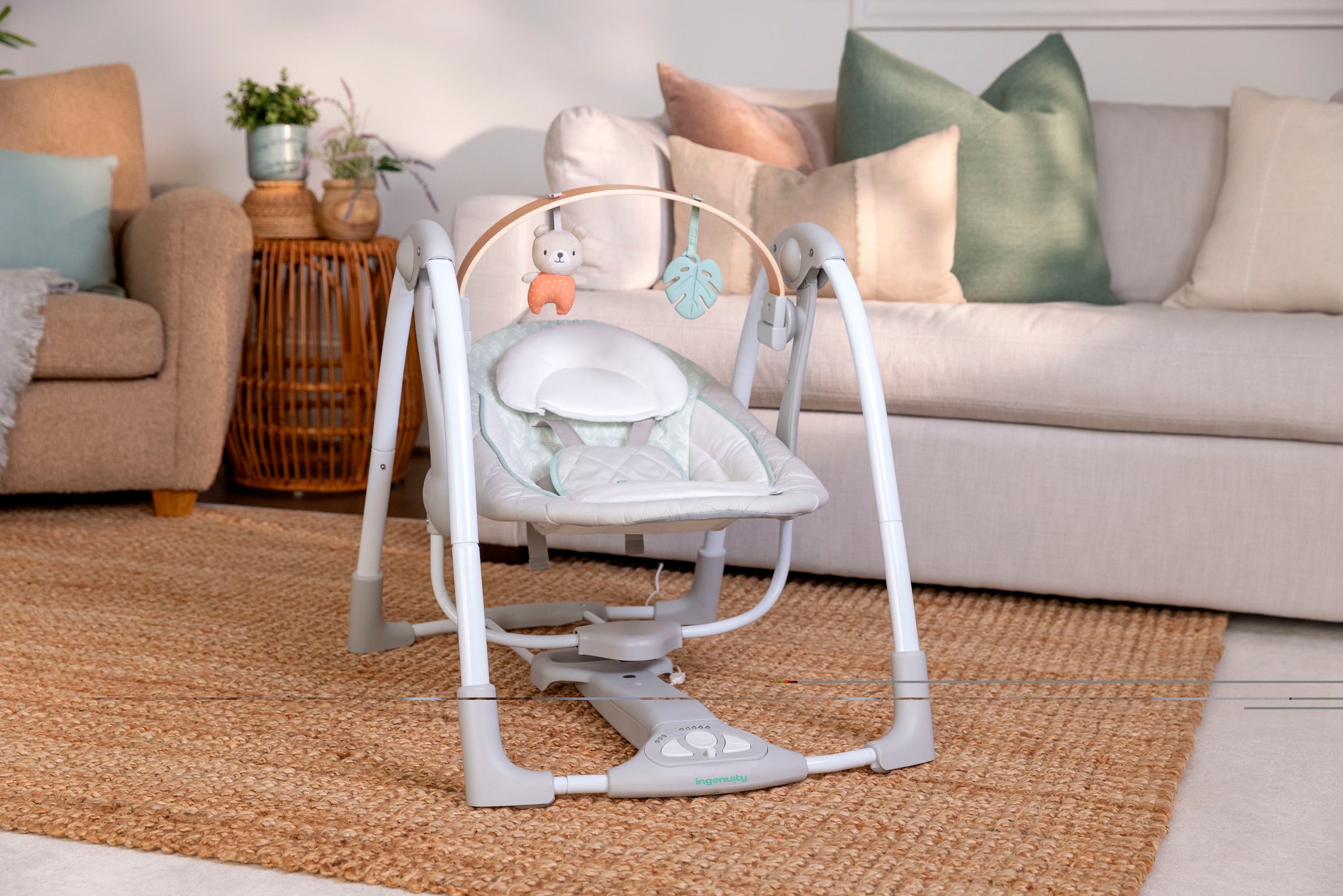 ingenuity Transat pour bébé »Cozy Spot Swing 'n Go Portable Swing« bis 9 kilos mit Sound-Effekt