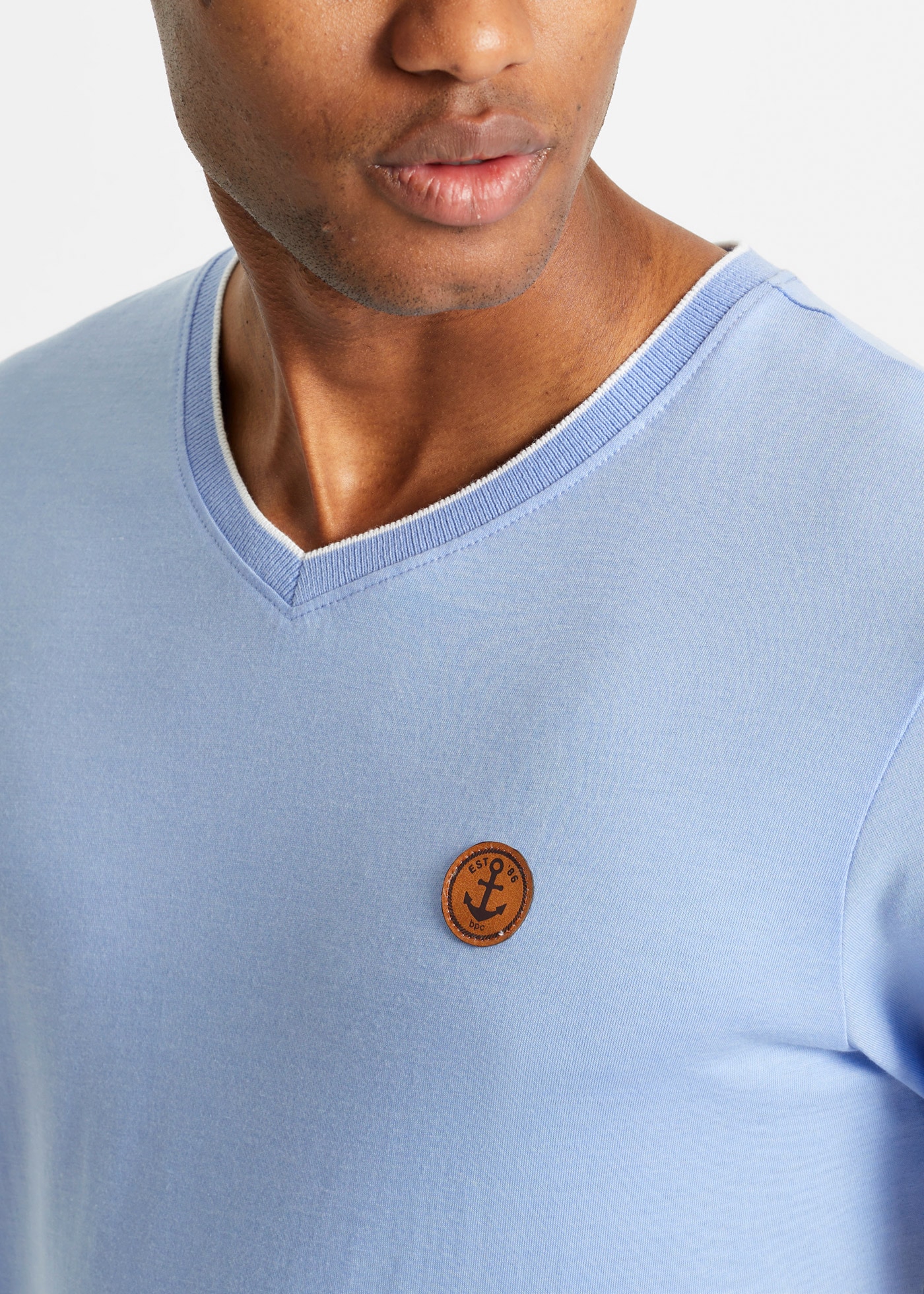 bonprix T-shirt Regular Fit, manches courtes, col en V