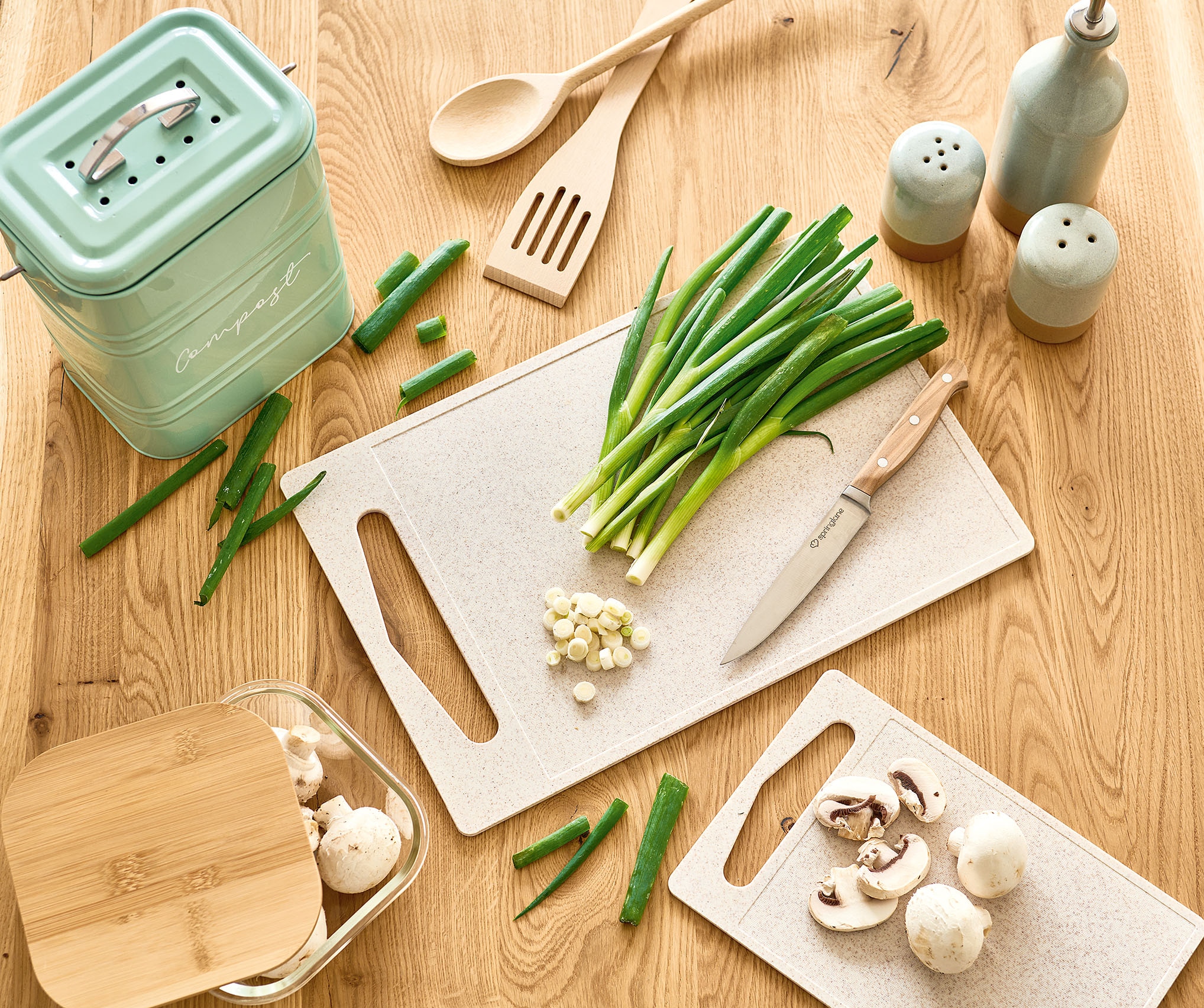 Zeller Present Planche à découper dünn, leicht und platzsparend, Kunststoff/Weizenstroh